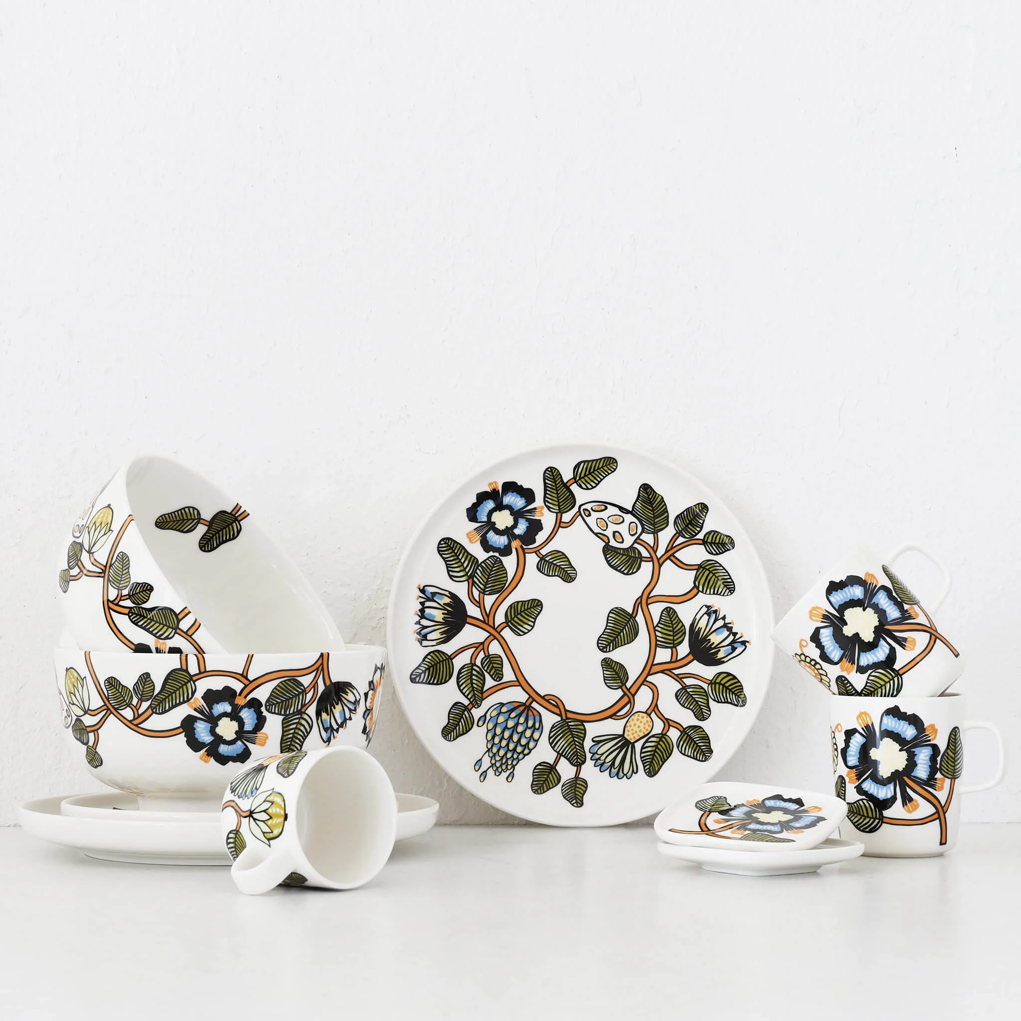 MARIMEKKO | TIARA OIVA MUG 2DL BUNDLE X2 | WHITE + WARM ORANGE + GREEN - Image 3