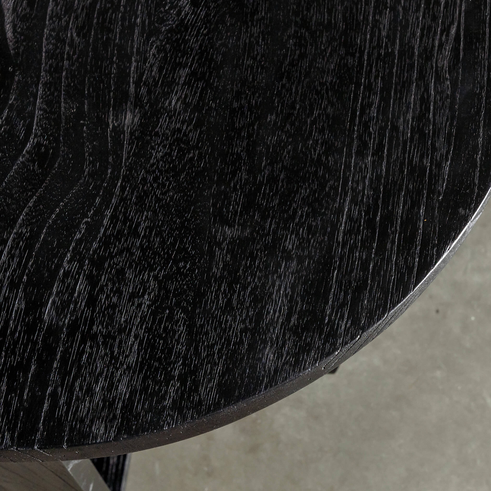 AMARA MID CENTURY TIMBER COFFEE TABLE  |  SOLID TOP BLACK | ROUND - Image 4