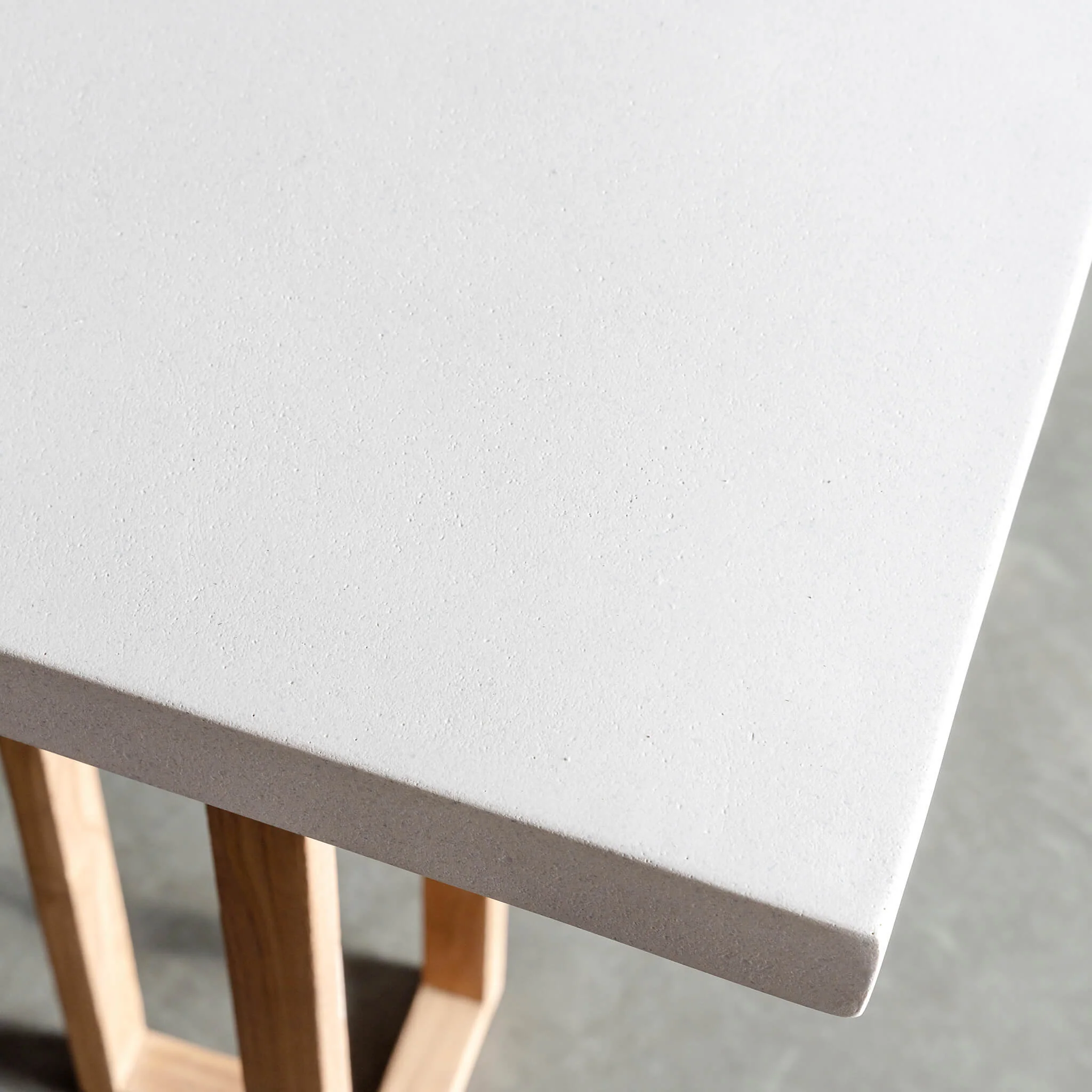 ARIA VITOLO PILLAR ROUND DINING TABLE | BIANCO CIMENT | 180CM - Image 3