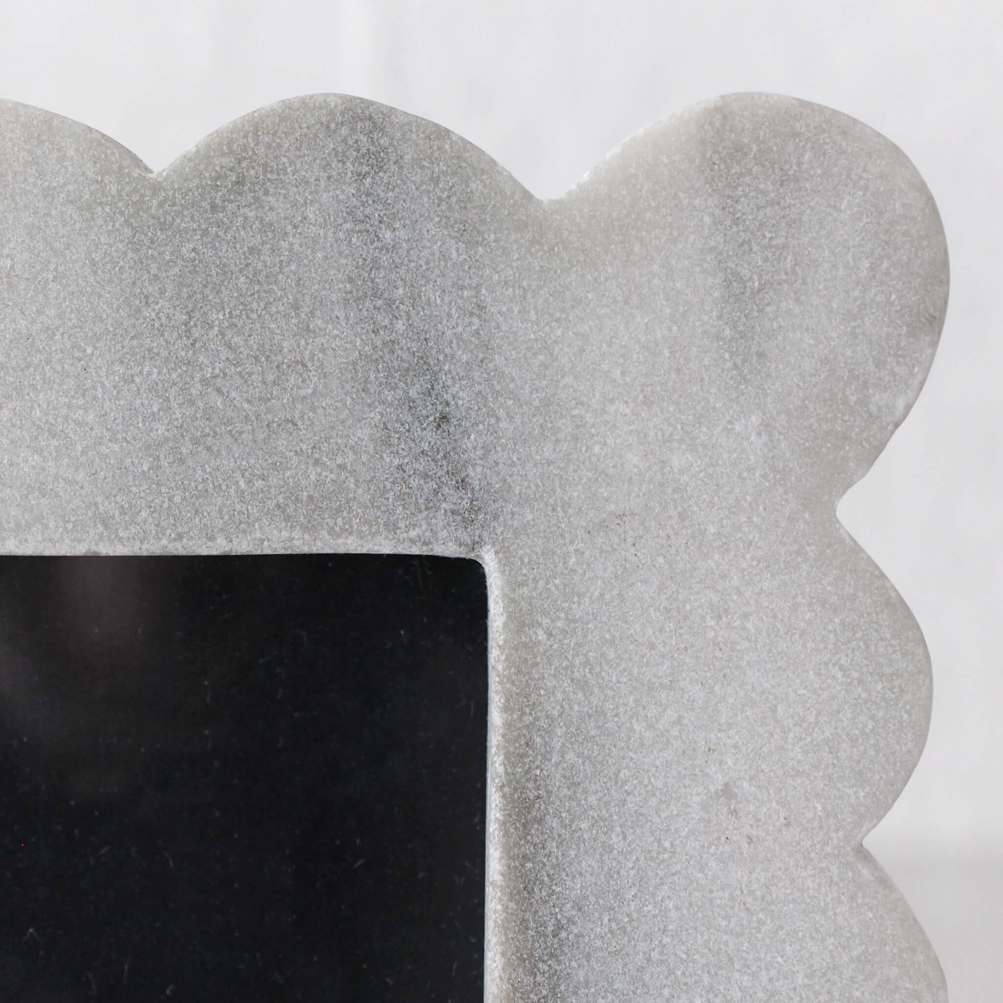 ARLET MARBLE PHOTOFRAME | 5X7 | ASH GREY MARBLE - Image 2