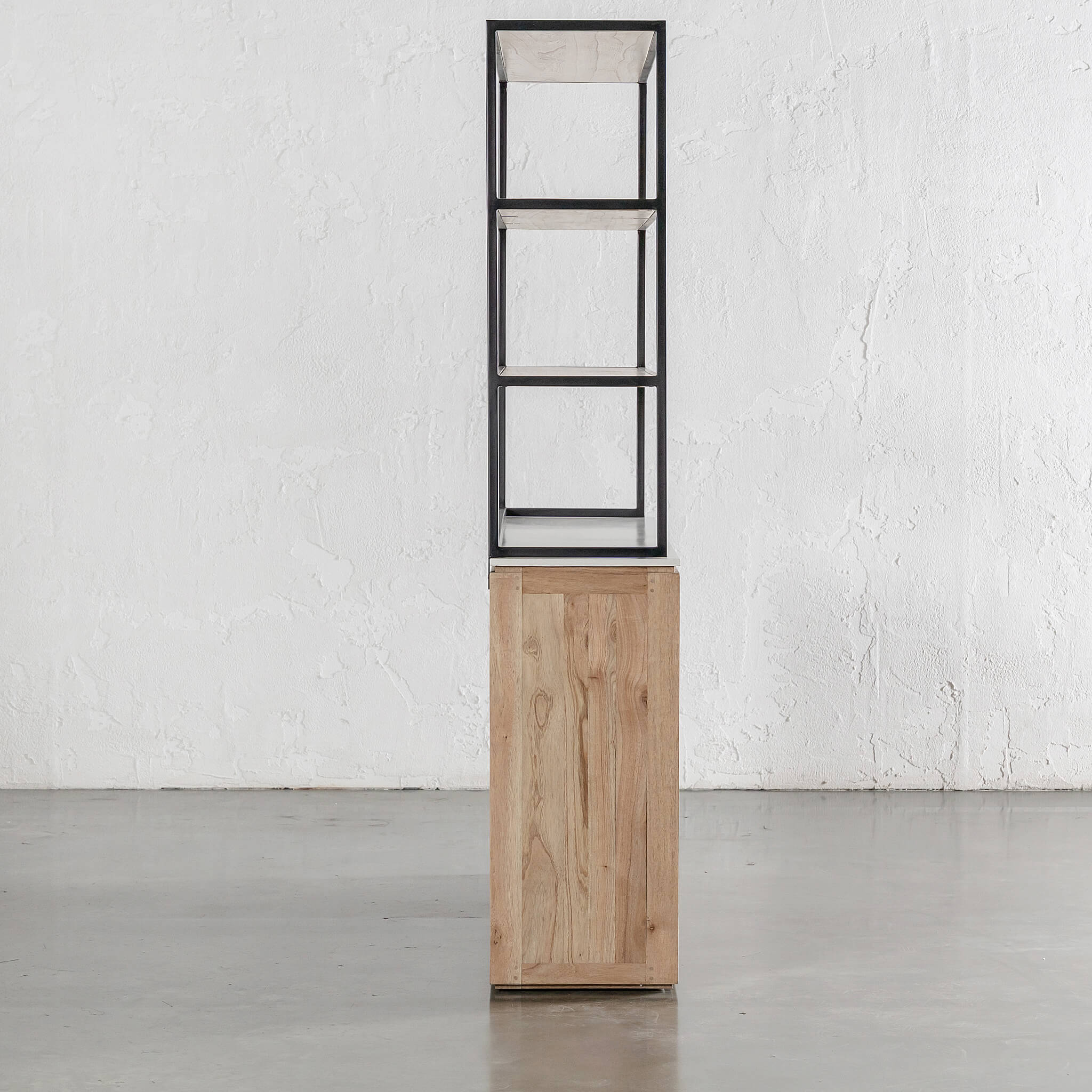 BASILIO OPEN BOOKSHELF | 3 DOOR | NATURAL ASH + BIANCO CIMENT - Image 7