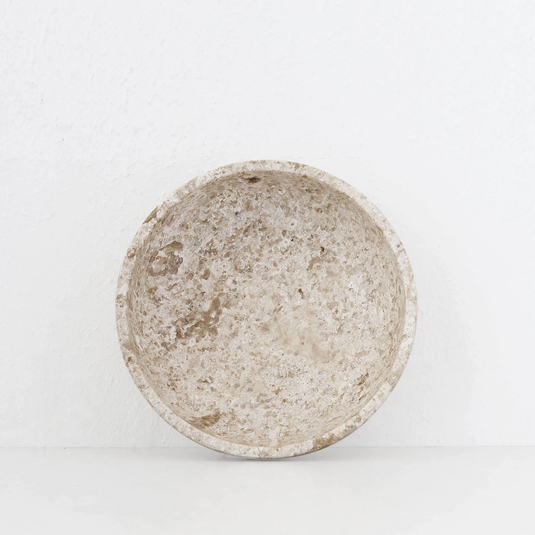 BAYAN ROUND DISH | LRG 30CM | ORGANIC CREMA MARBLE - Image 4