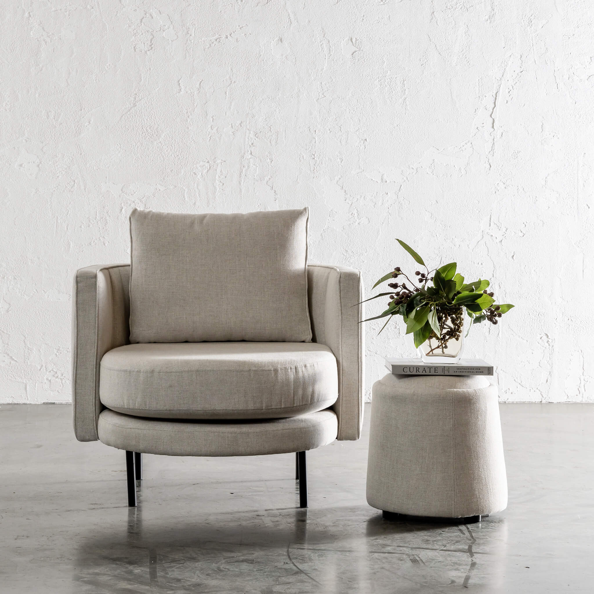 CARSON CURVE ROUND OTTOMAN  |  JOVAN DOVE NATURAL - Image 4