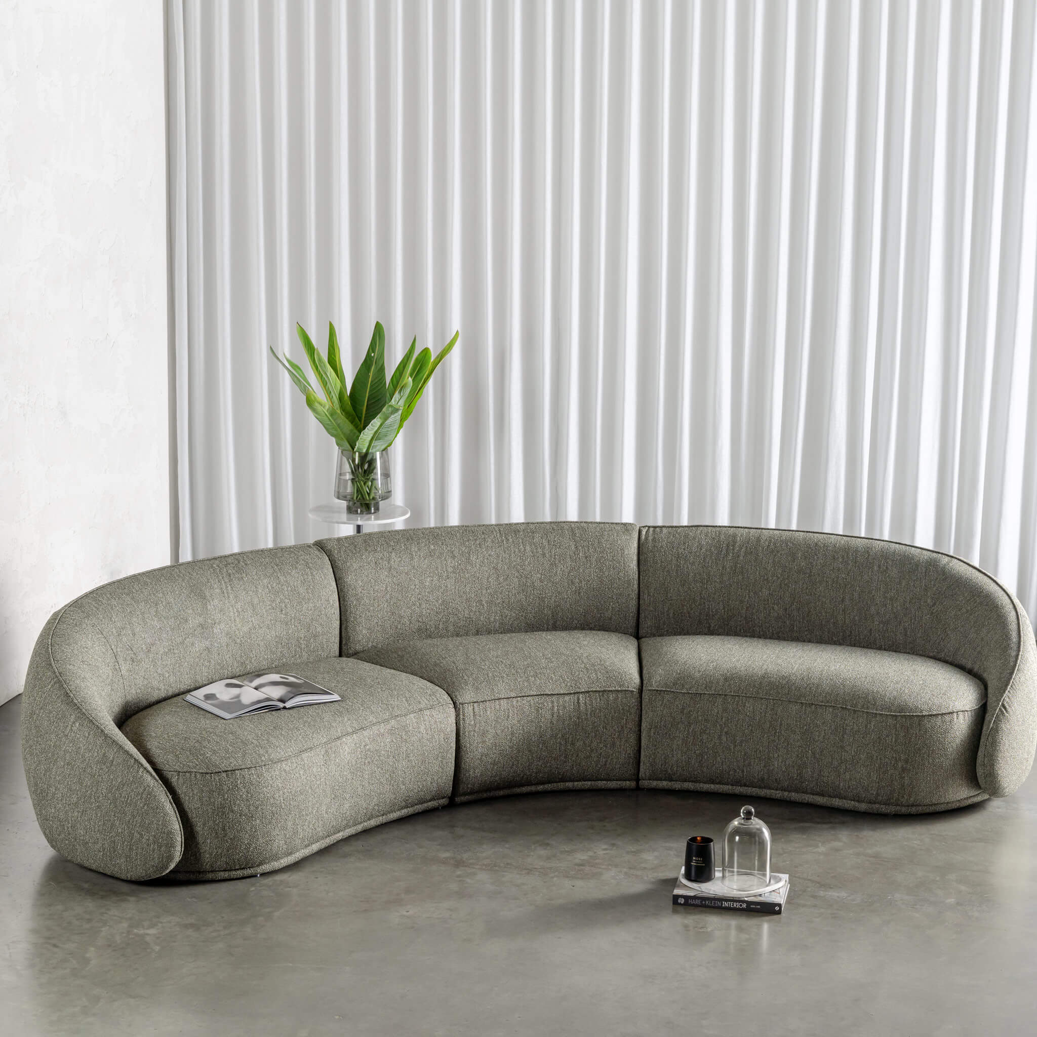 CARSON LINCOLN CURVED 3S SOFA  |  BAYLEAF GREEN - Image 11