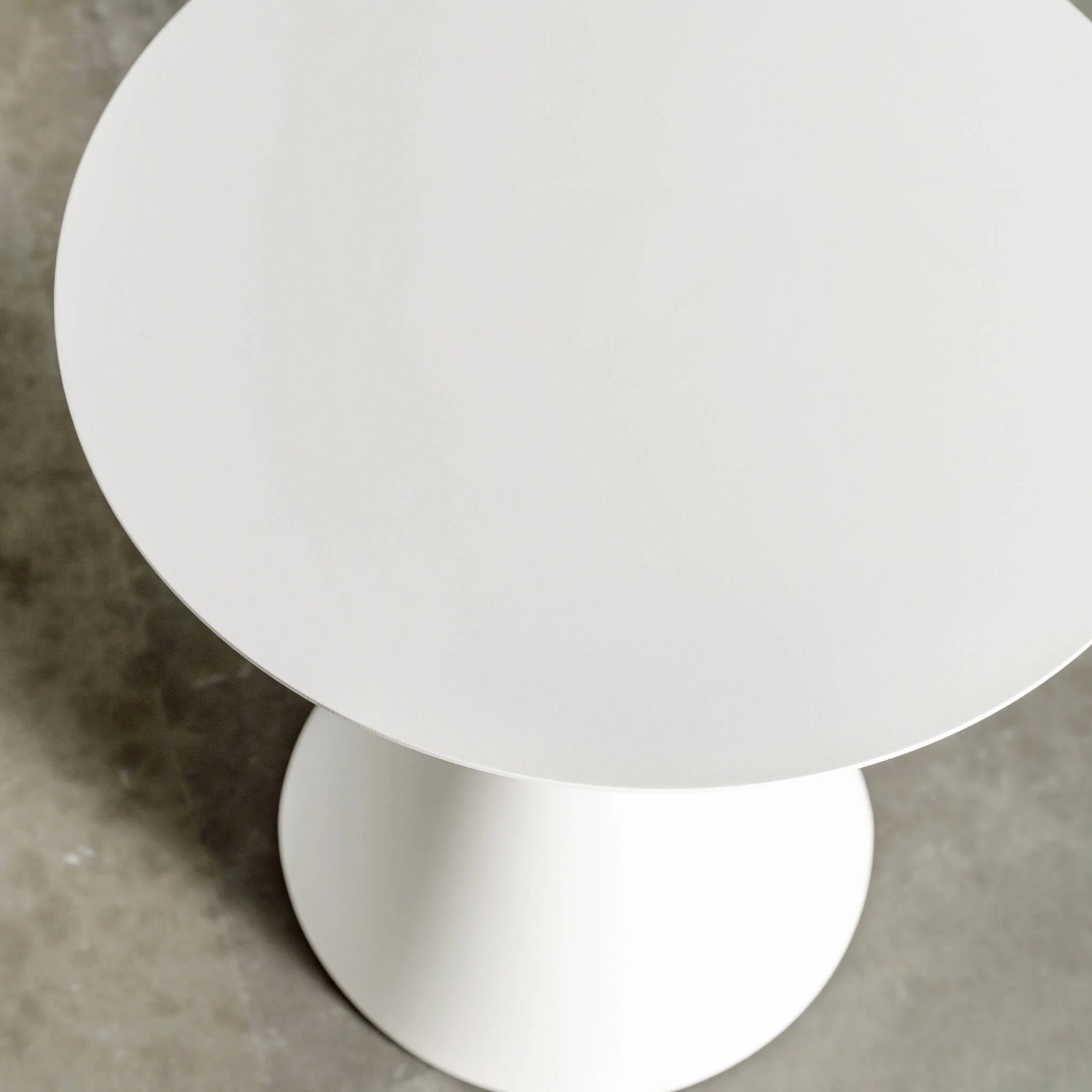 PALOMA ESCALON TERRACE SIDE TABLE  |  MILK WHITE - Image 3