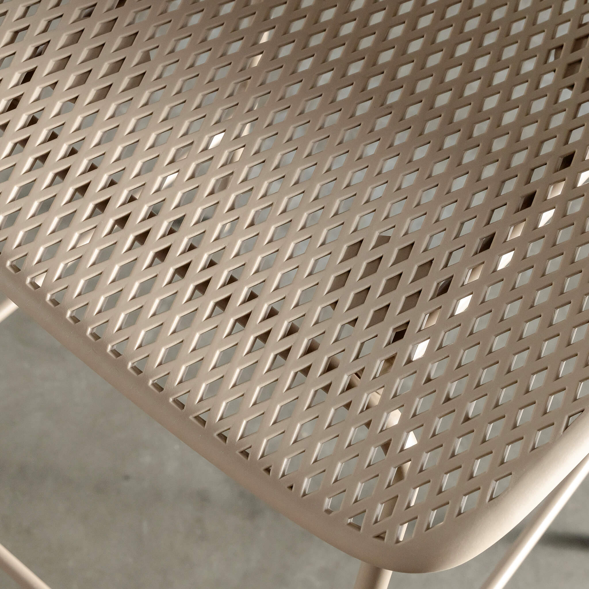 ETTA MESH INDOOR/OUTDOOR BAR CHAIR BUNDLE  |  TOBACCO SAND - Image 3
