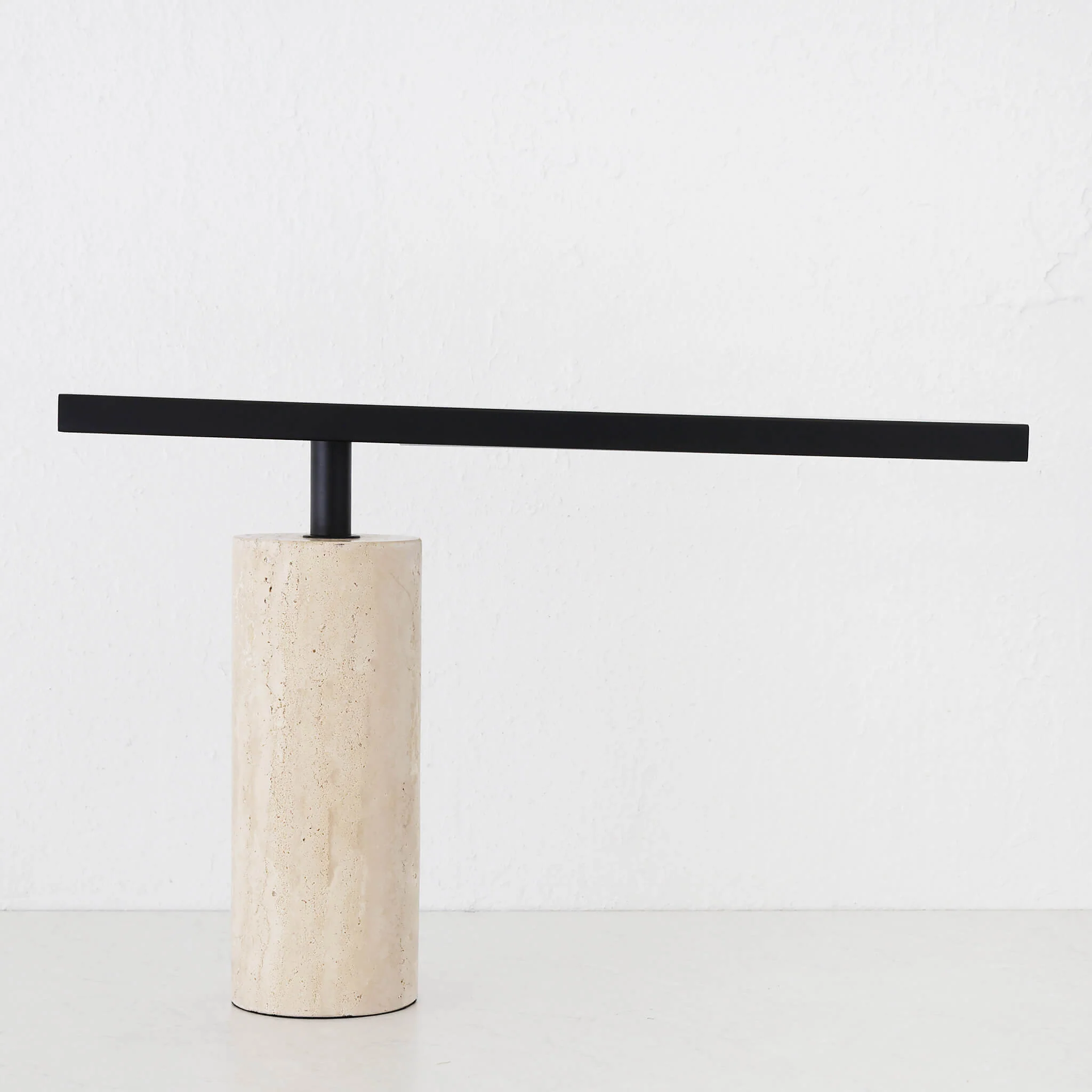 GIACOMO TABLE LAMP  |  50CM  |  MATTE BLACK + TRAVERTINE - Image 3
