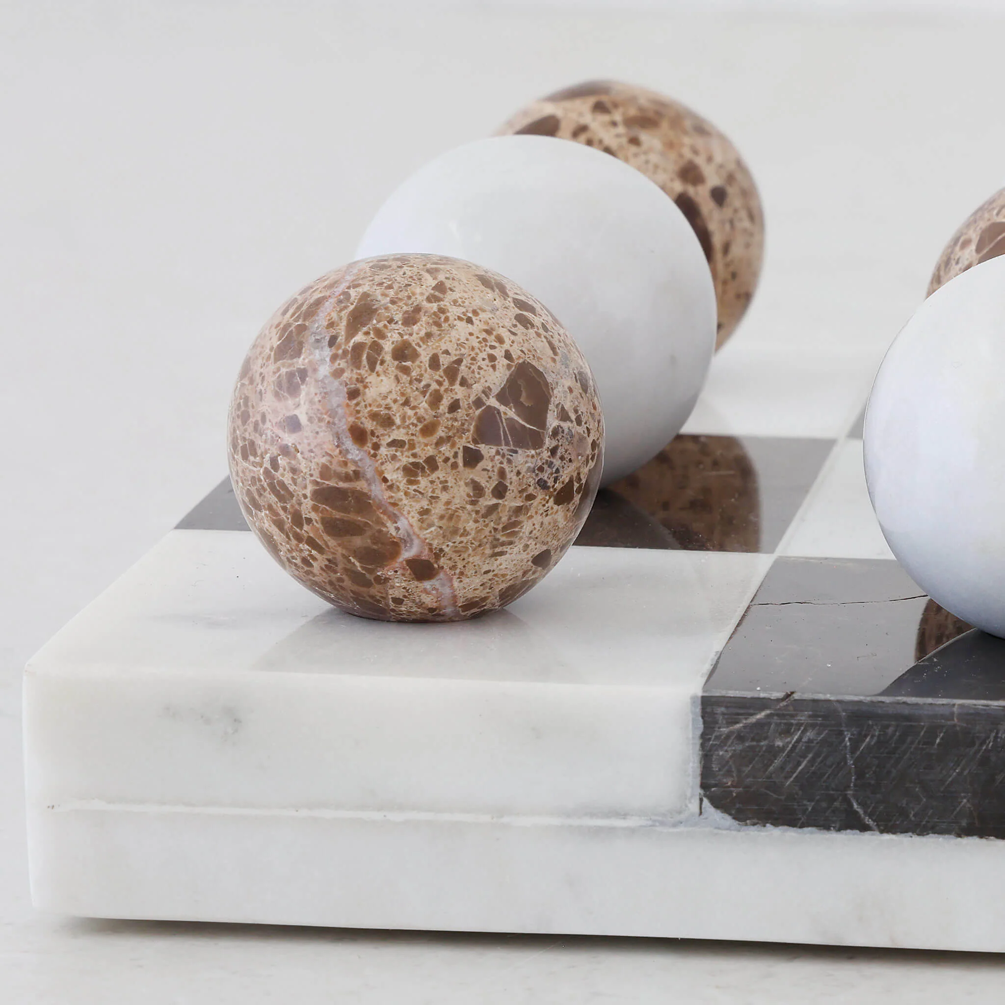 GIOCO MARBLE TIC TAC TOE GAME  |  FAWN + BLACK + WHITE MARBLE - Image 4