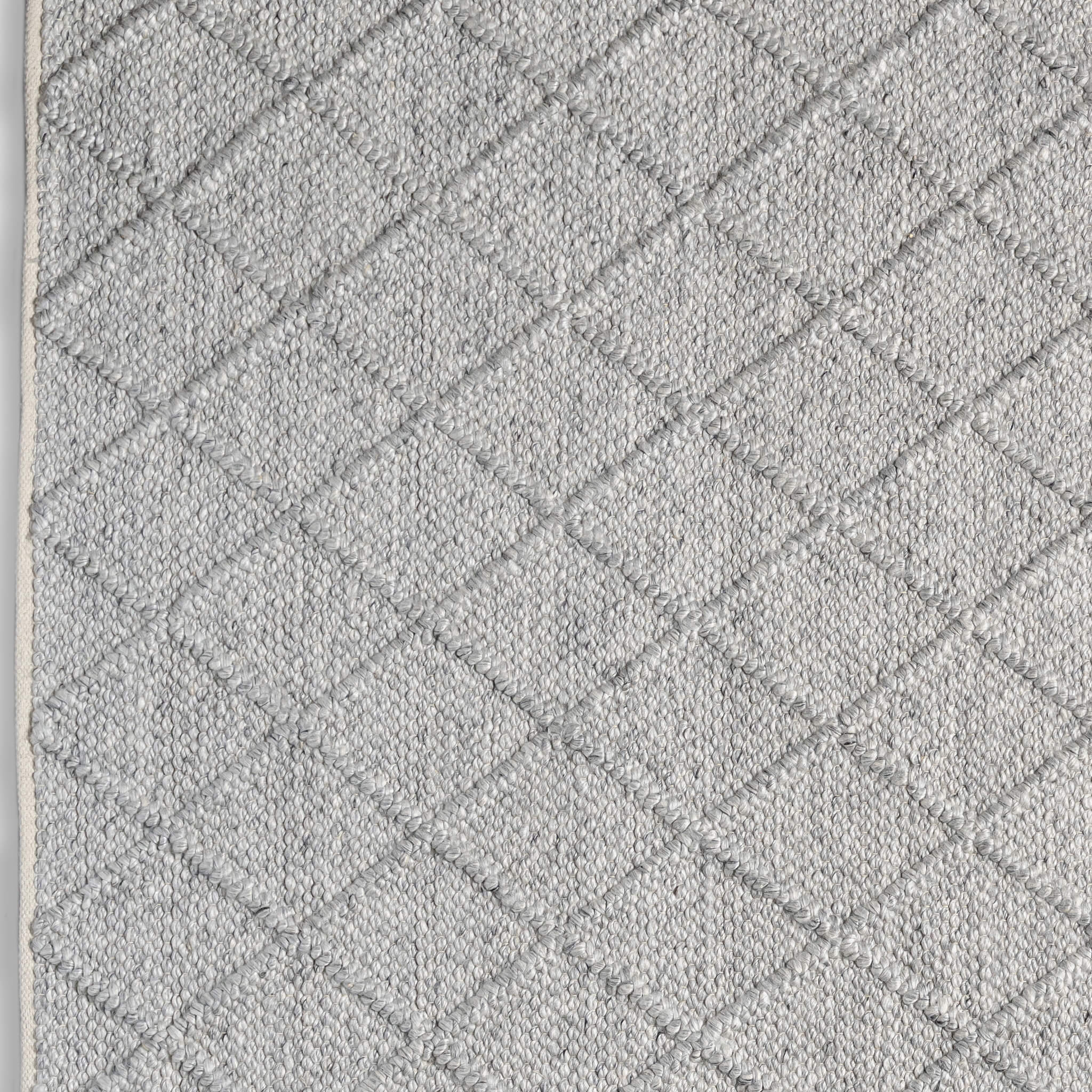 HAND TUFTED RUNNERS | FRANCE SILVER - Image 5