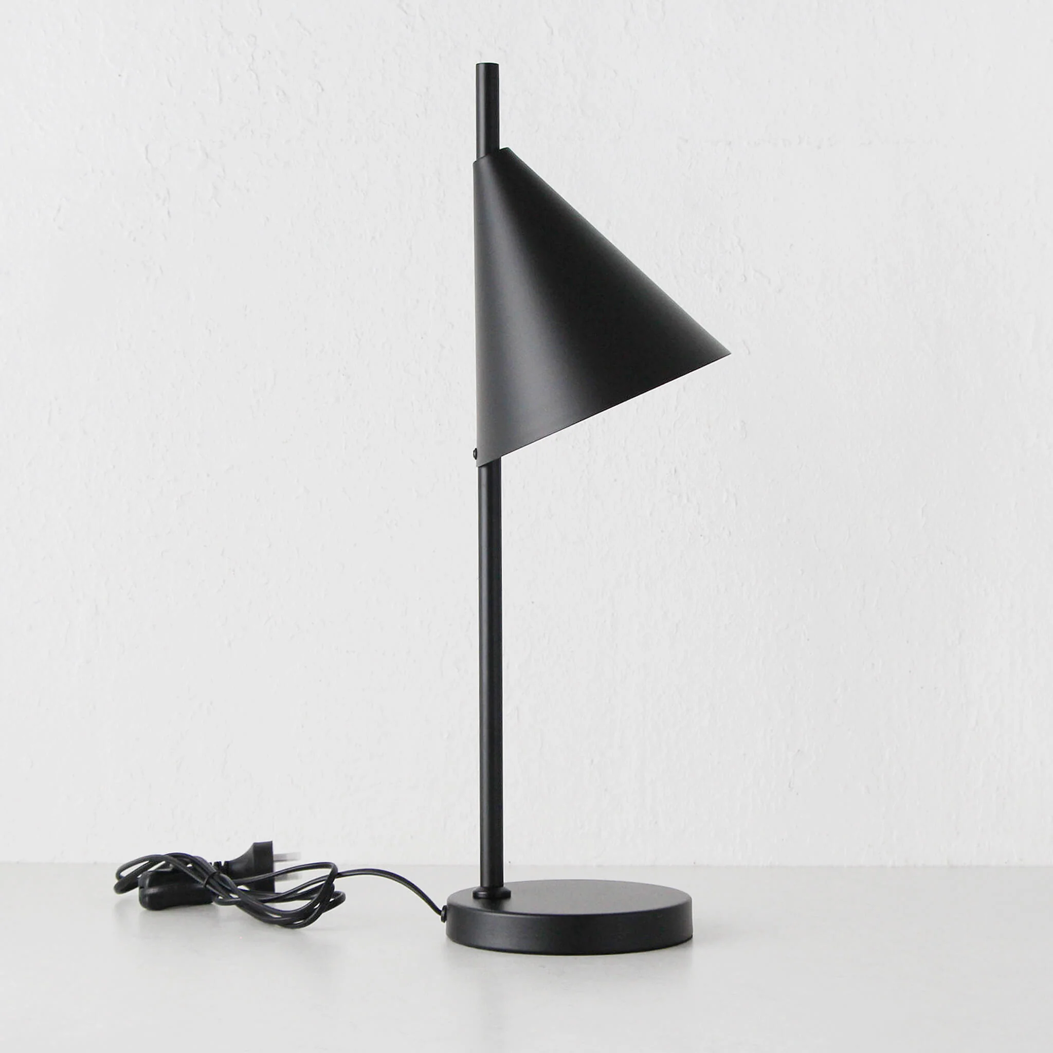 KENNEDY TABLE LAMP  |  BLACK - Image 2
