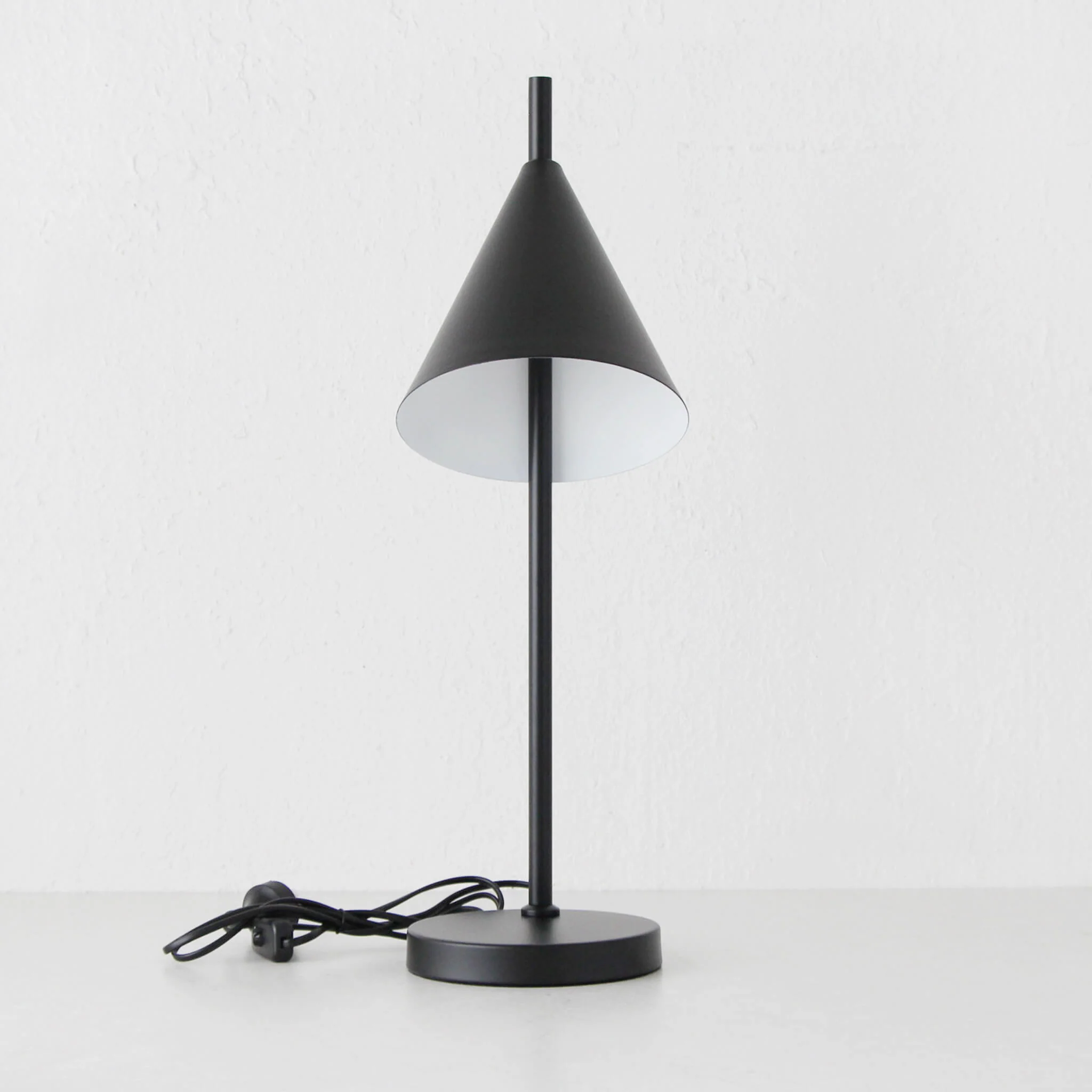 KENNEDY TABLE LAMP  |  BLACK - Image 3