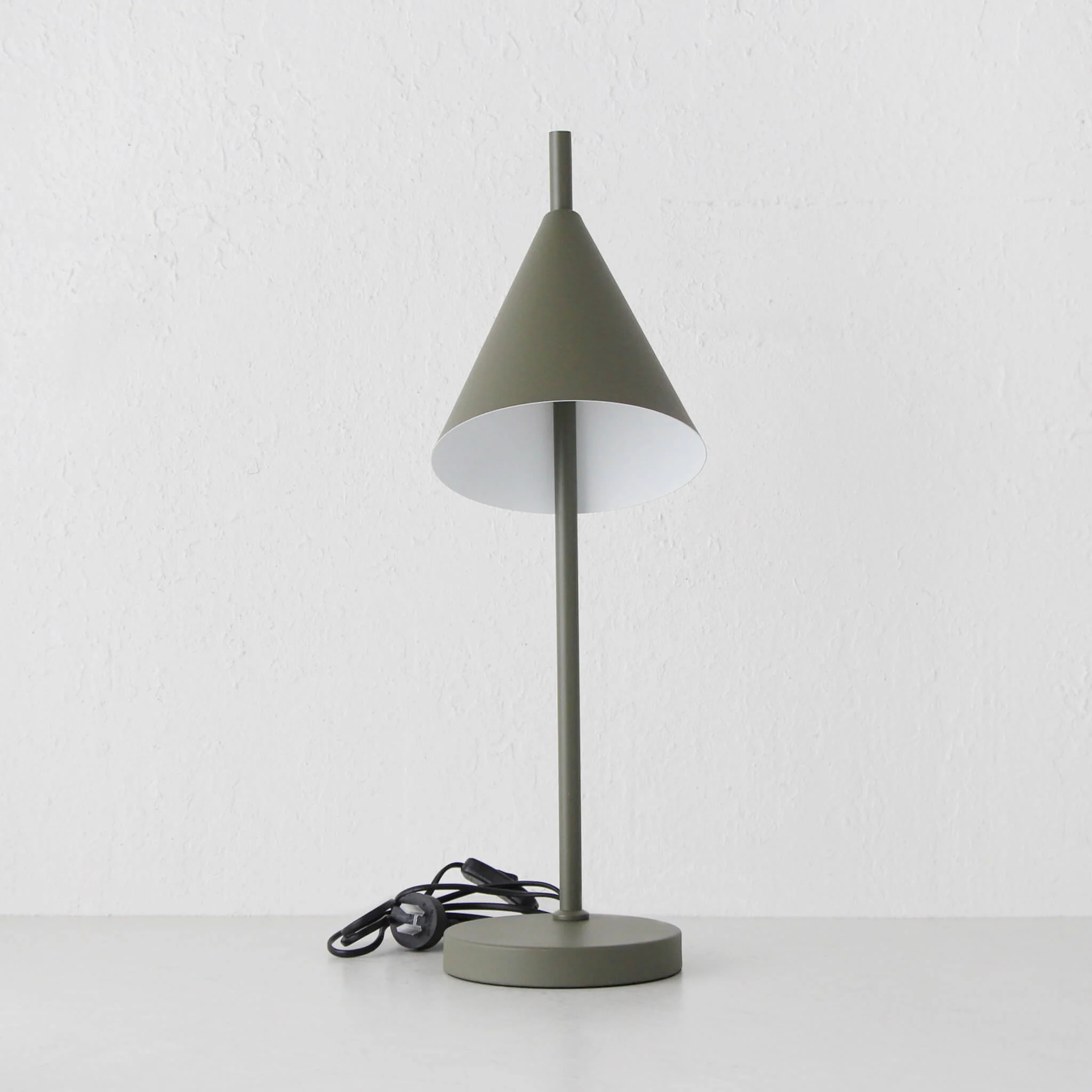 KENNEDY TABLE LAMP  |  GREEN - Image 3