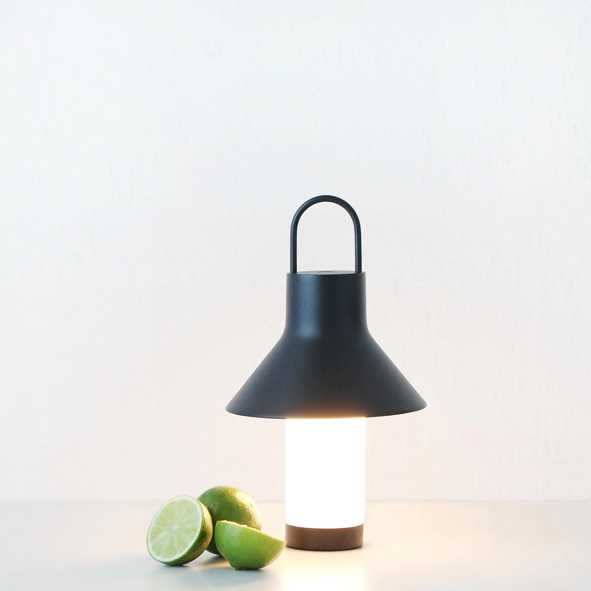 LBD EXCLUSIVE | LA CONDETTE RECHARGEABLE INDOOR/OUTDOOR LED LANTERN | MATTE BLACK