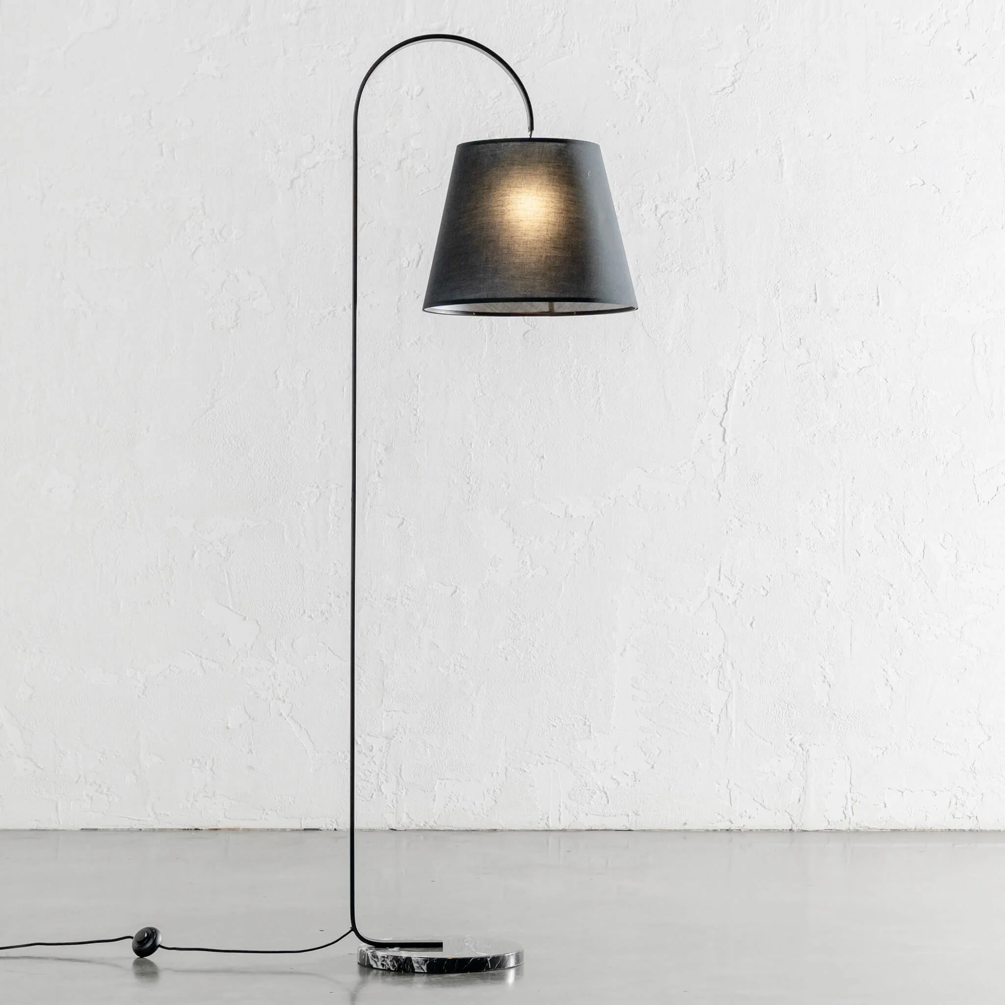 LACRES CURVED MATTE BLACK FLOOR LAMP | NOIR MARBLE | BLACK LINEN SHADE - Image 5