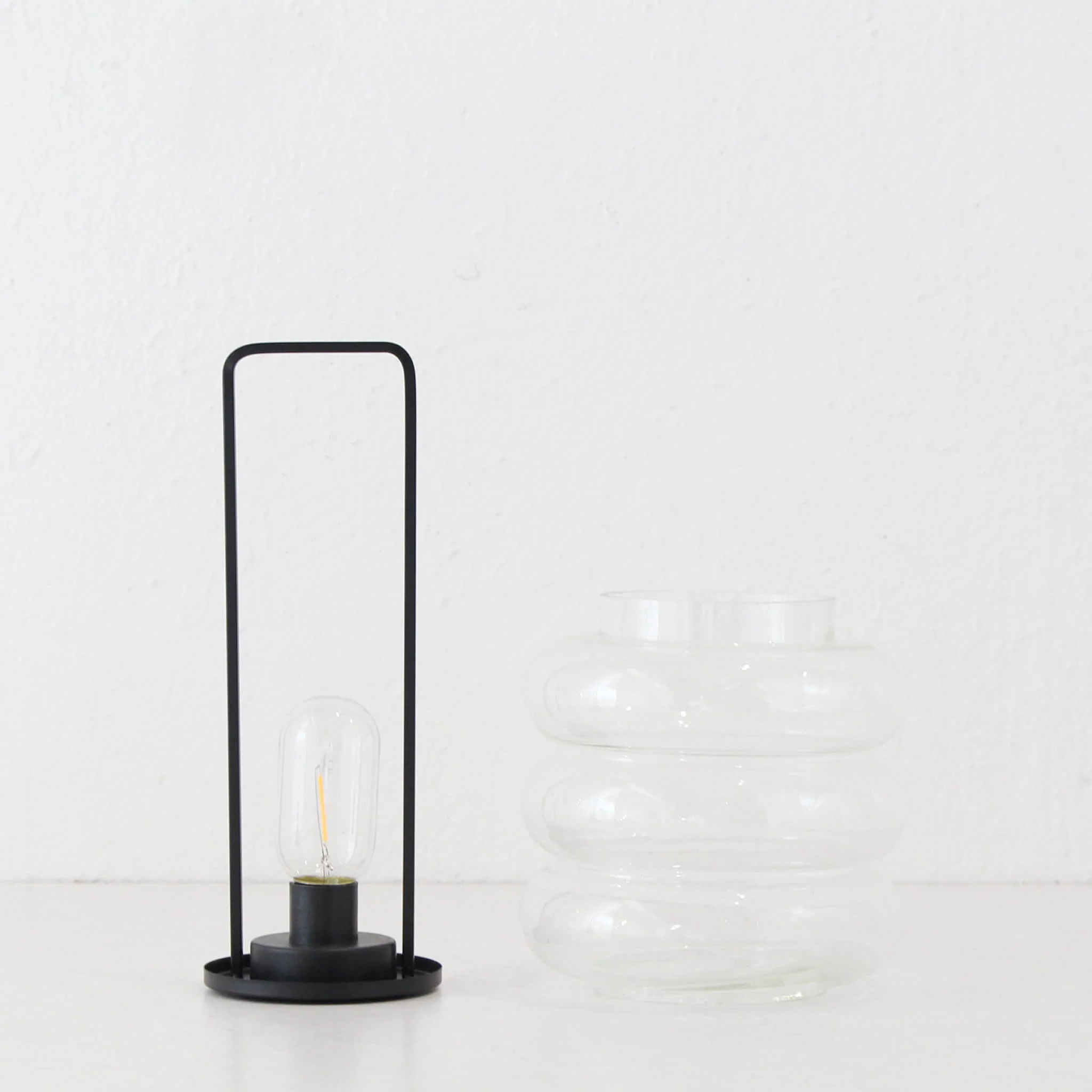LAGUARDIA GLASS LED LANTERN | MATTE BLACK - Image 4
