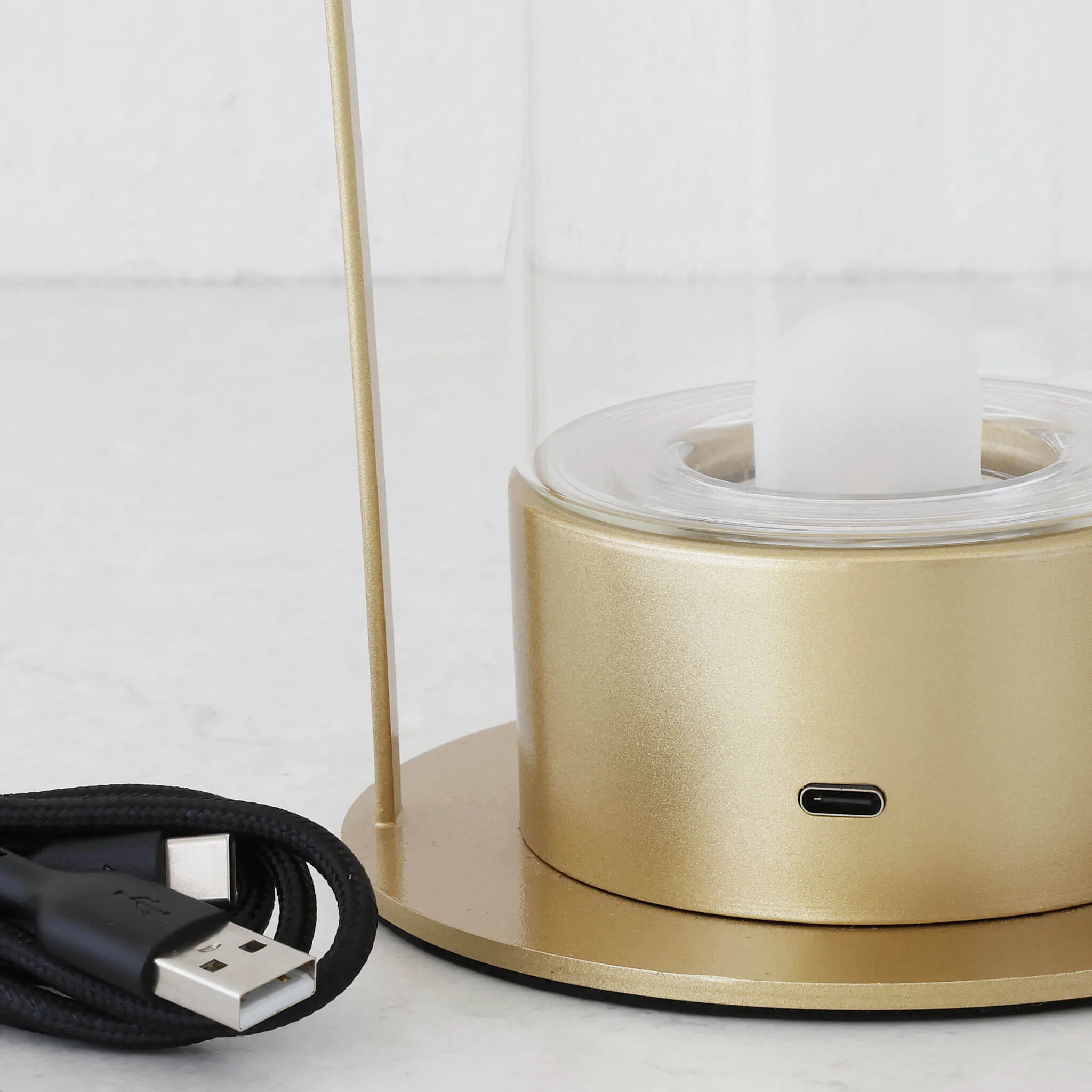 LE PORTEL CURVED LED LAMP WITH HANDLE | ORGANIC GOLD - Image 3