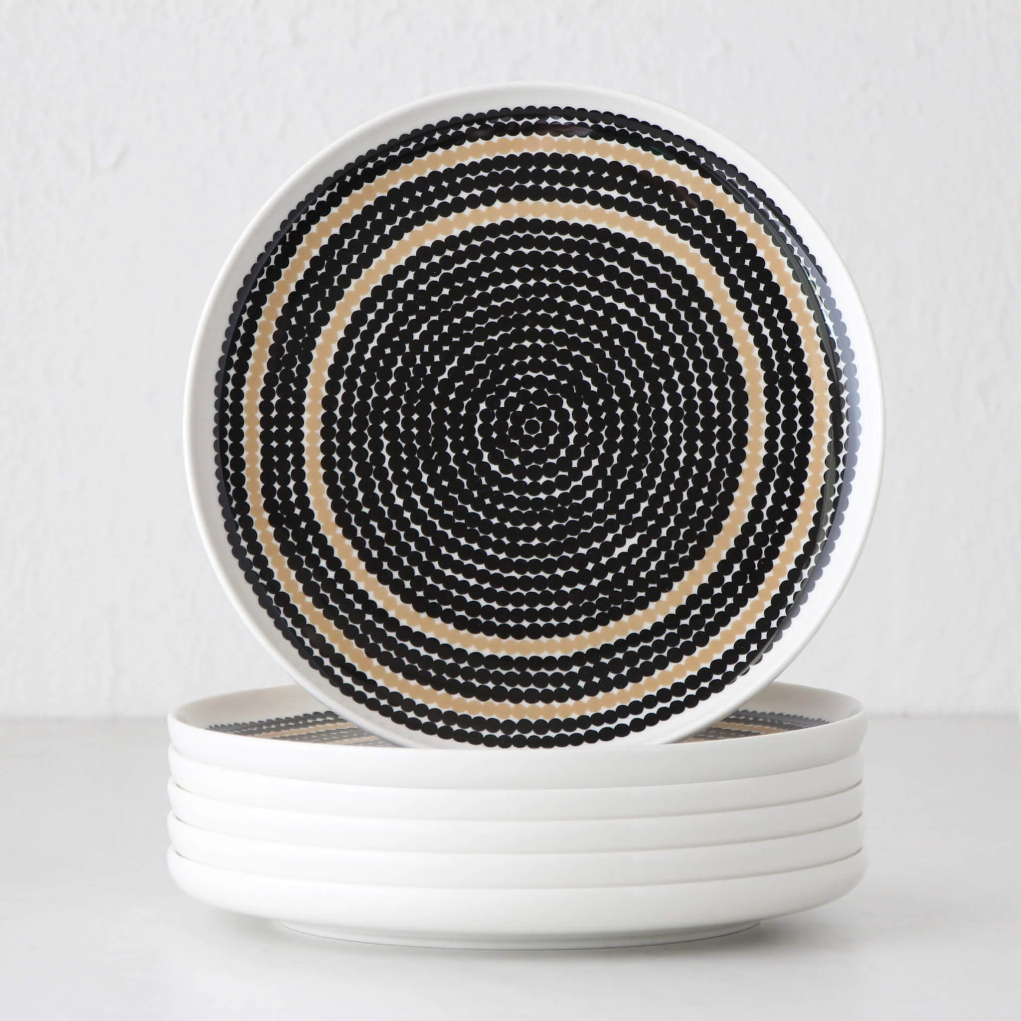 MARIMEKKO | OIVA SIIRTO PLATE 25CM BUNDLE X6 | BLACK + BEIGE SPOT | LTD EDITION - AUSTRALIAN EXCLUSIVE