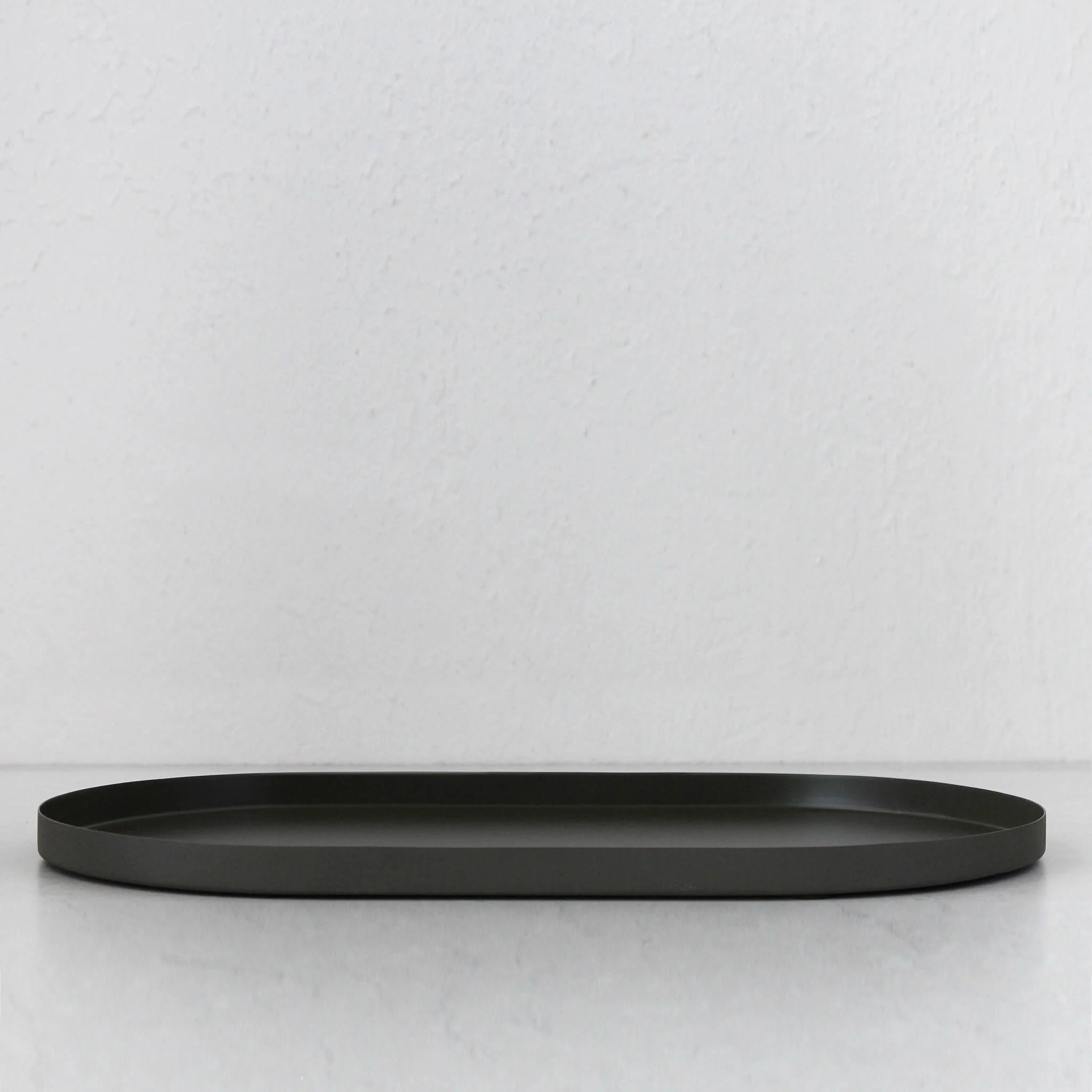 MONA GRAND SERVING TRAY  |  OLIVE - Image 3