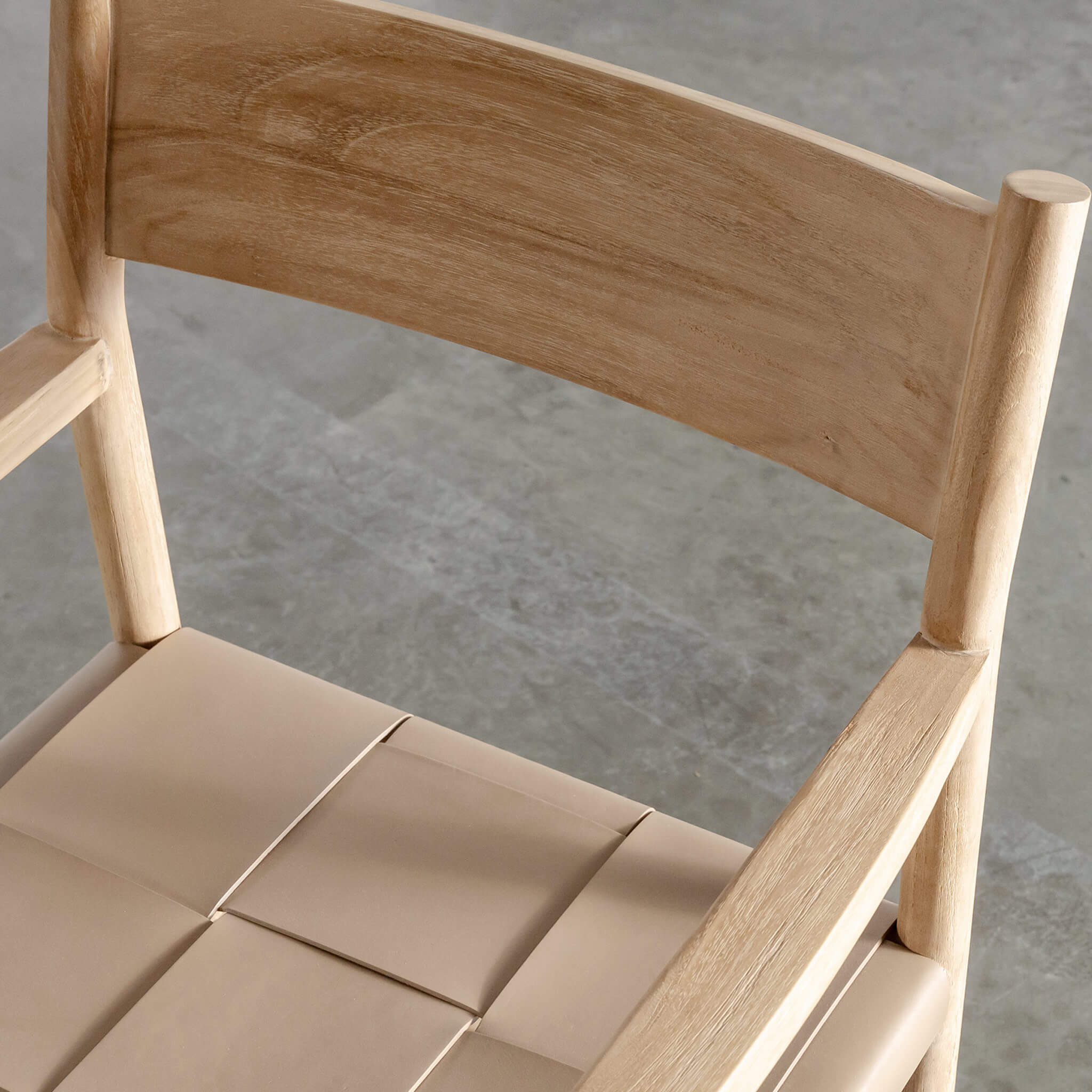 MONTERO WOVEN LEATHER CARVER CHAIR  |  LIGHT TAUPE LEATHER HIDE - Image 4