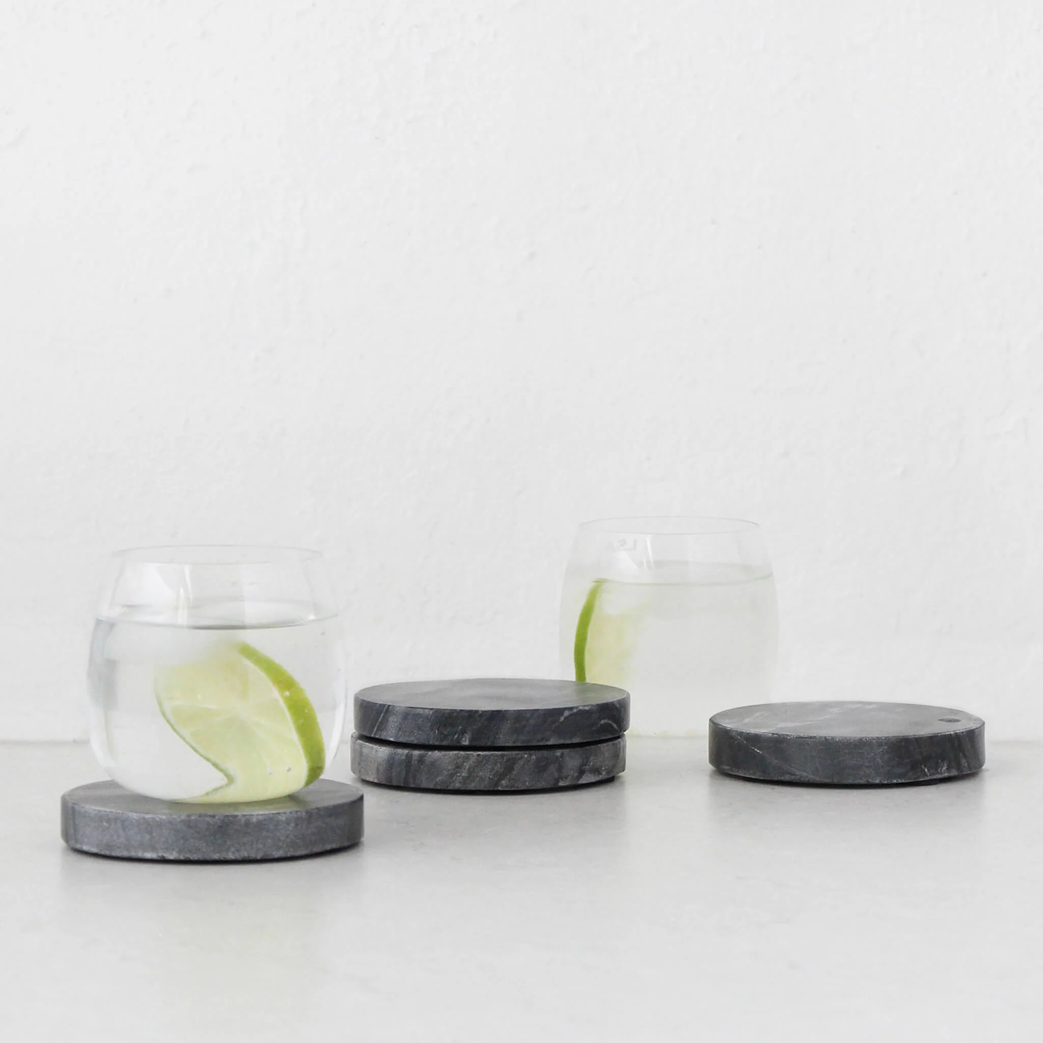 NEO ROUND MARBLE COASTER | SET OF 4 | GREY MARBLE