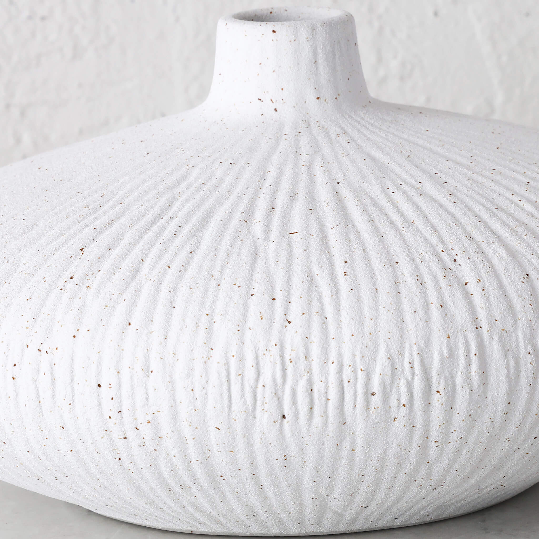 NEVE CERAMIC VASE | LARGE | NATURAL WHITE CERAMIC - Image 4