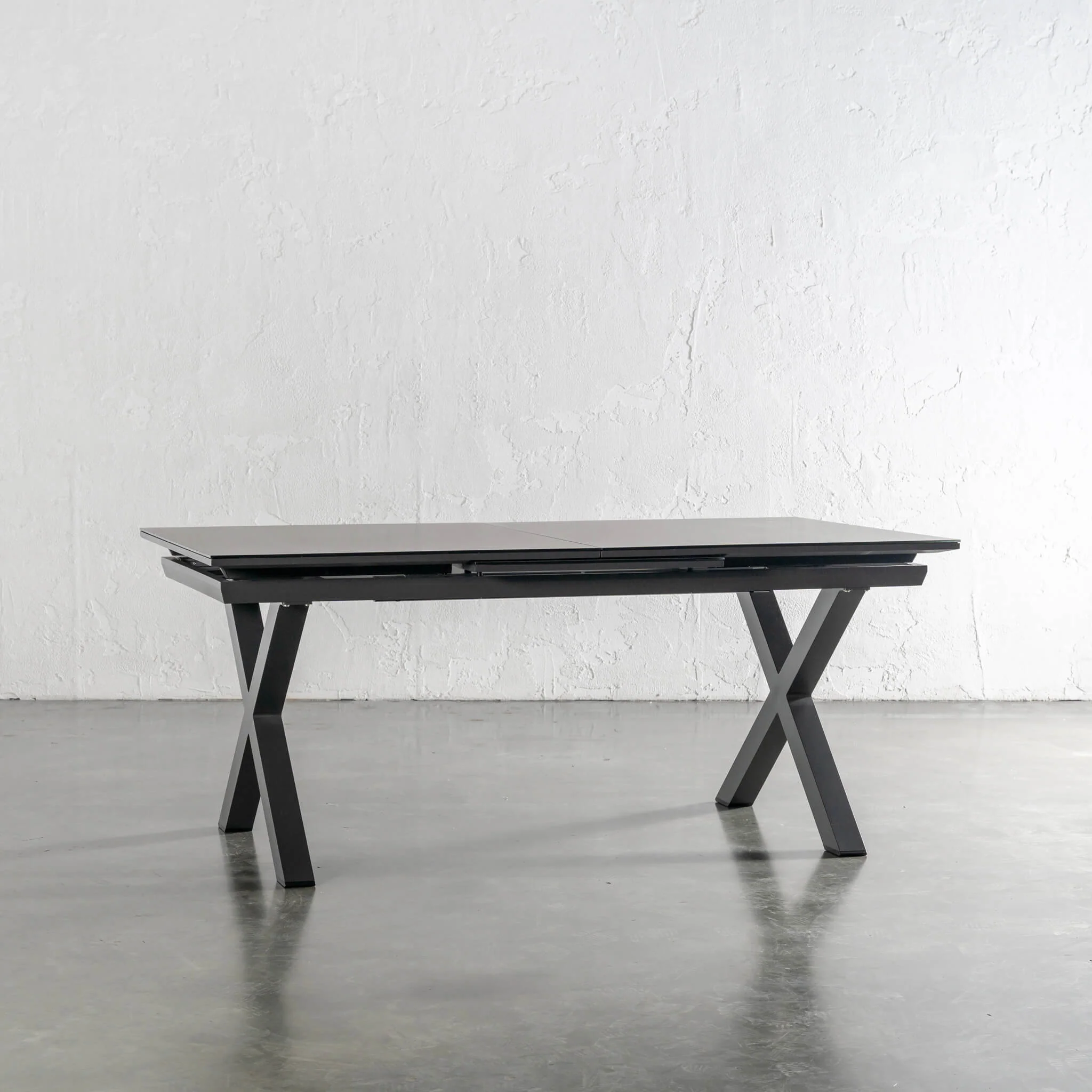 PALOMA MODERNA X LEG OUTDOOR GLASS EXTENSION DINING TABLE  |  ANTHRACITE ALUMINIUM  |  180 - 240CM - Image 3