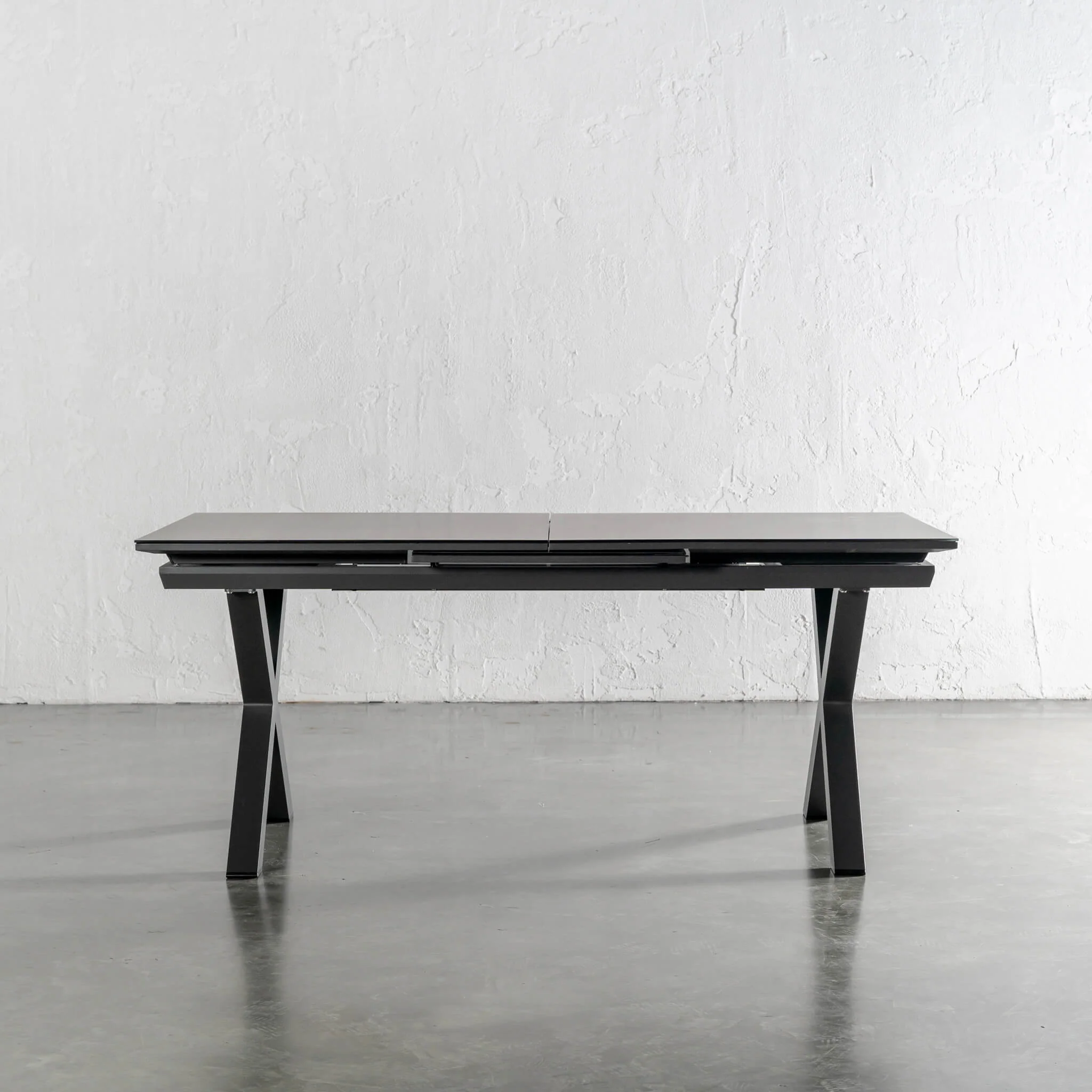 PALOMA MODERNA X LEG OUTDOOR GLASS EXTENSION DINING TABLE  |  ANTHRACITE ALUMINIUM  |  180 - 240CM - Image 7