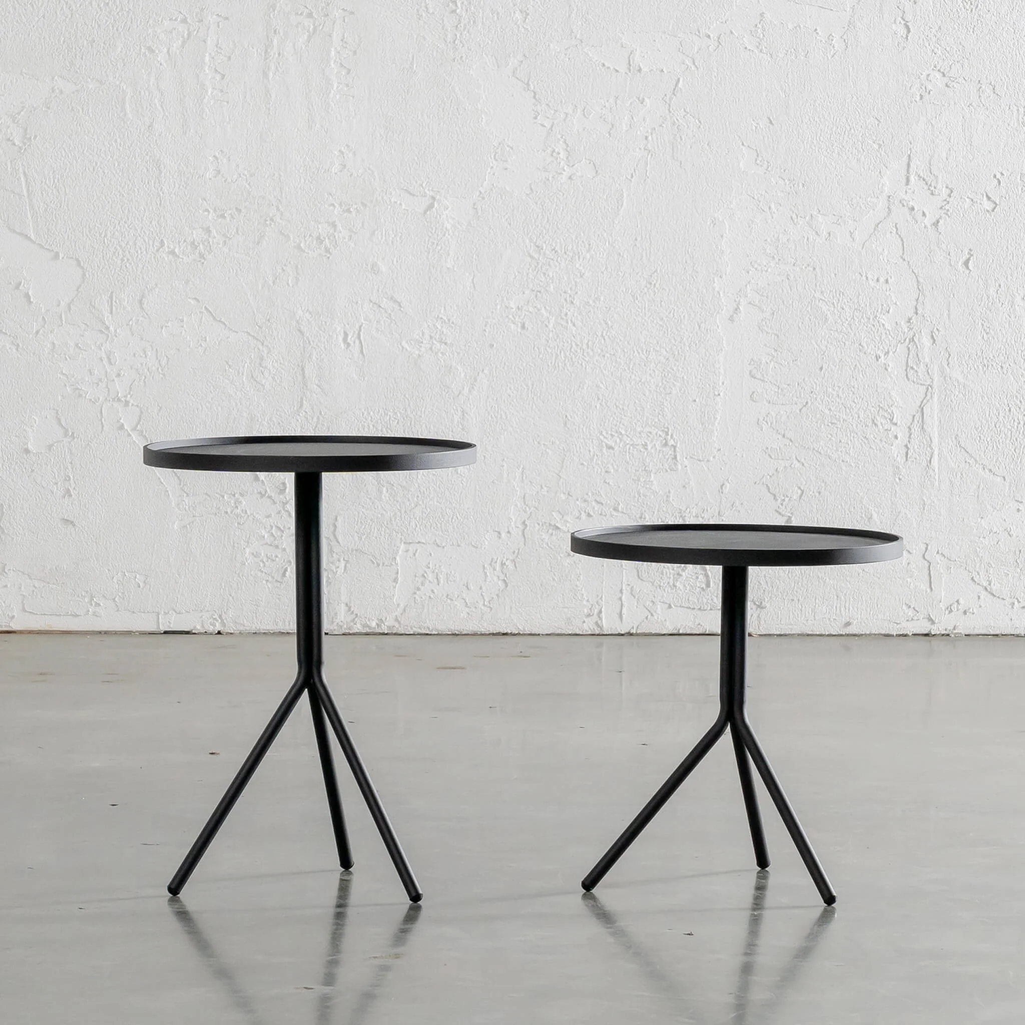 PALOMA OTKA ROUND SIDE TABLE | ANTHRACITE | LARGE - Image 3
