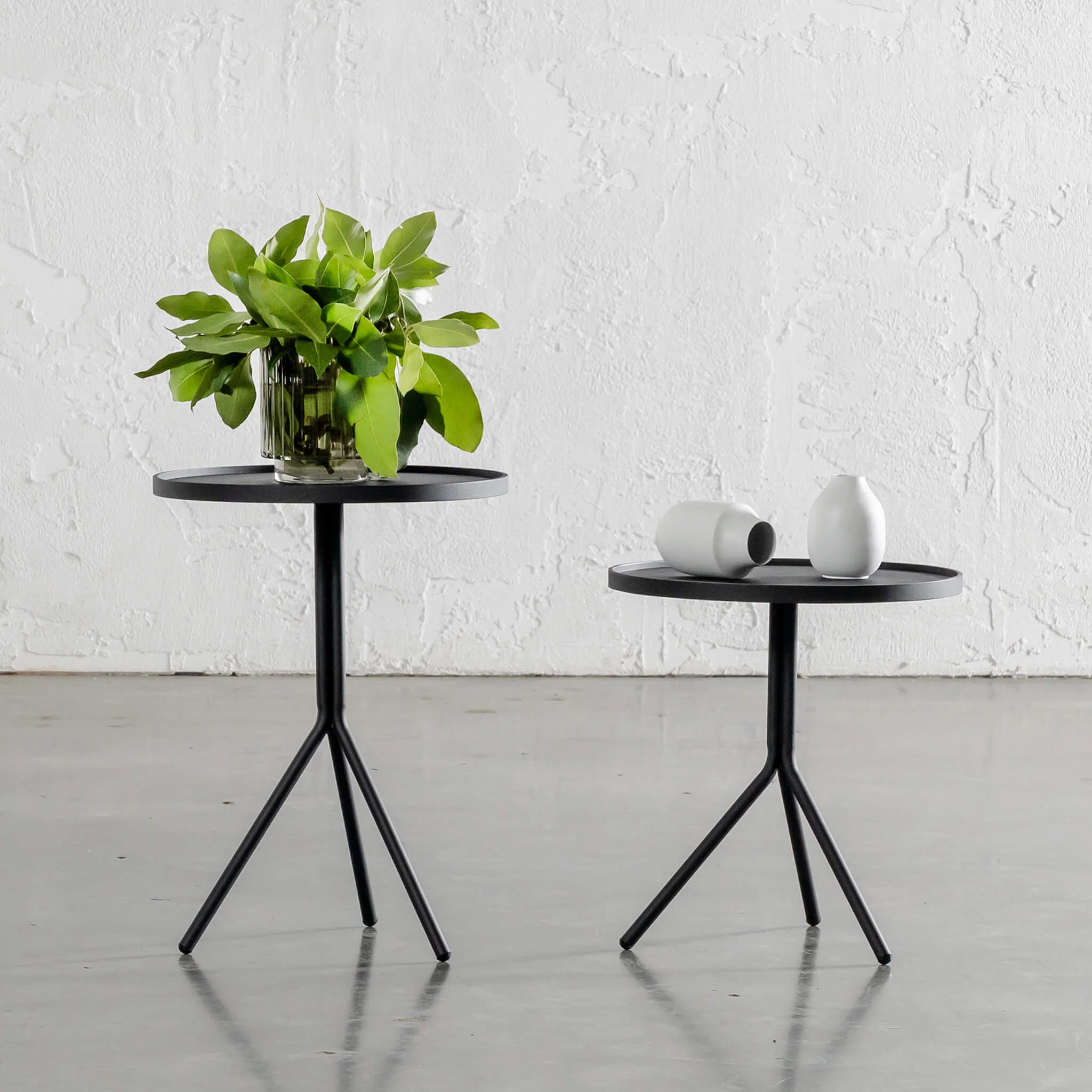 PALOMA OTKA ROUND SIDE TABLE | ANTHRACITE | LARGE - Image 4