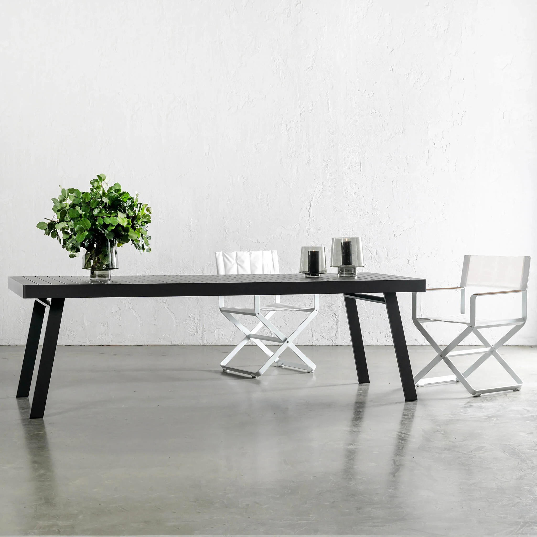 PALOMA OUTDOOR DIRECTOR CHAIR | WHITE ALUMINIUM FRAME - Image 4