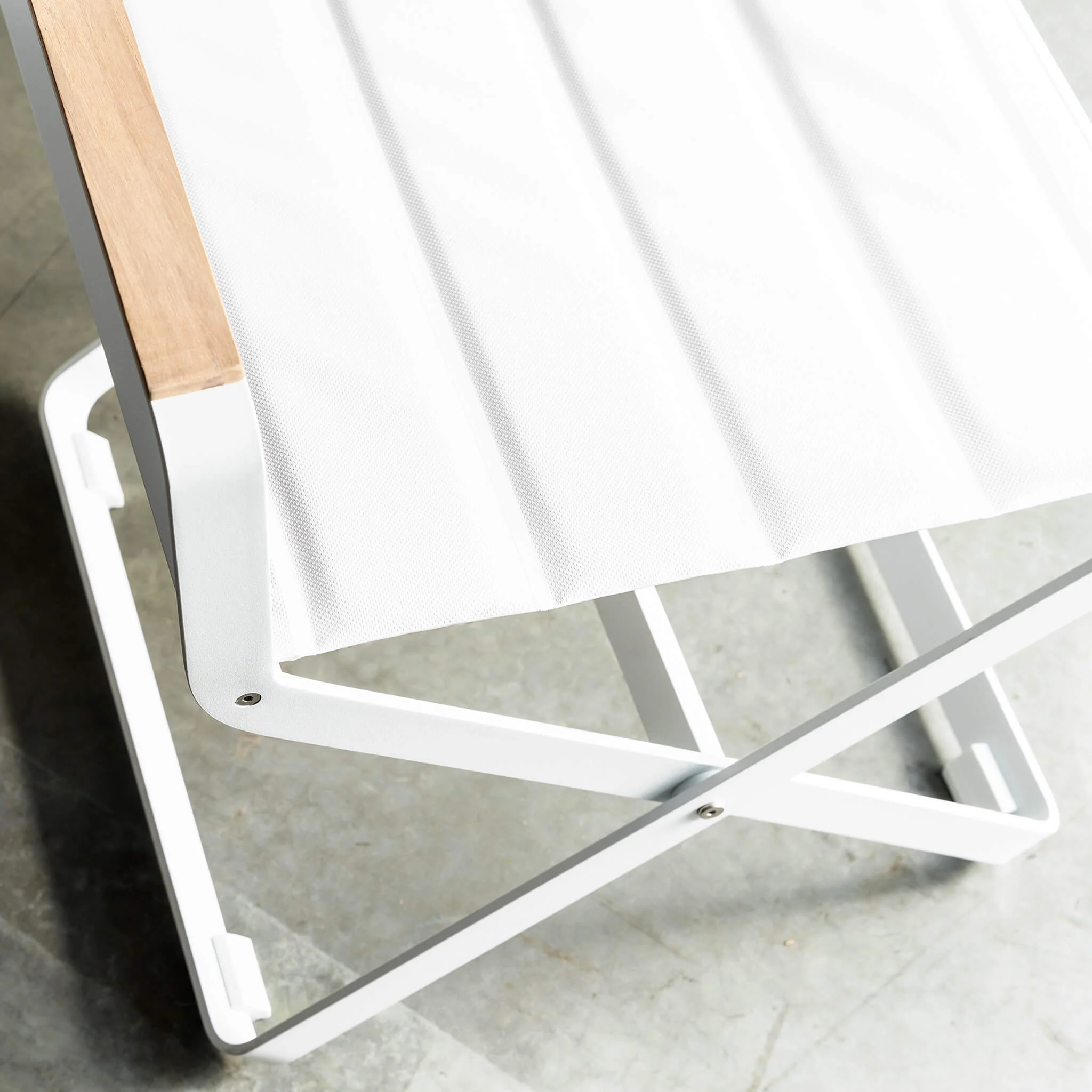 PALOMA OUTDOOR DIRECTOR CHAIR | WHITE ALUMINIUM FRAME | BUNDLE X 2 SAVE 15% - Image 4