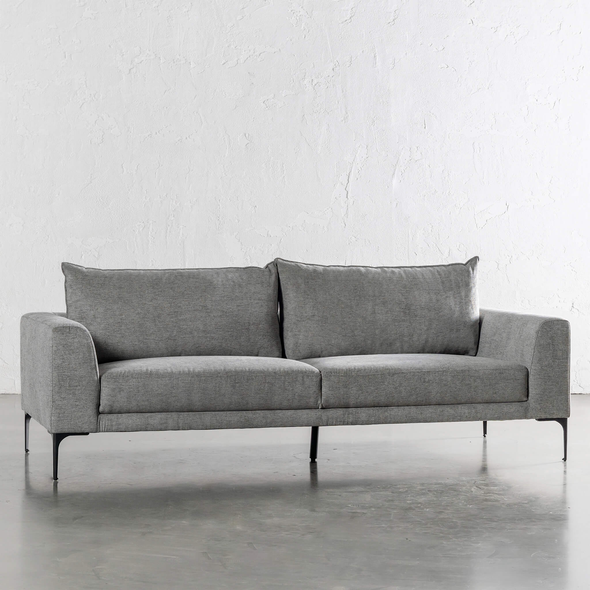 PILOTI 3 SEATER SOFA | GREYTHORN SHADOW - Image 3