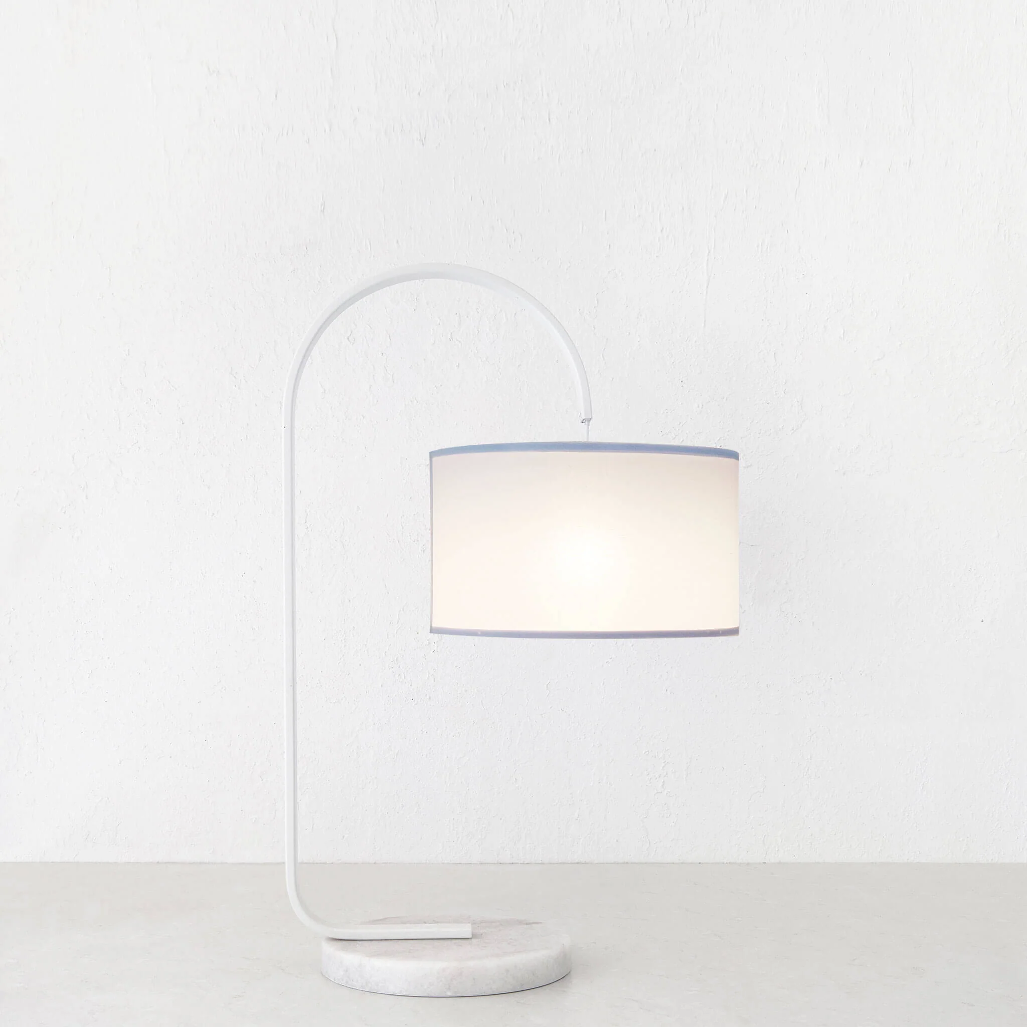 LACRES CURVED MATTE WHITE TABLE LAMP | WHITE MARBLE | WHITE LINEN SHADE | BUNDLE X2 - Image 7