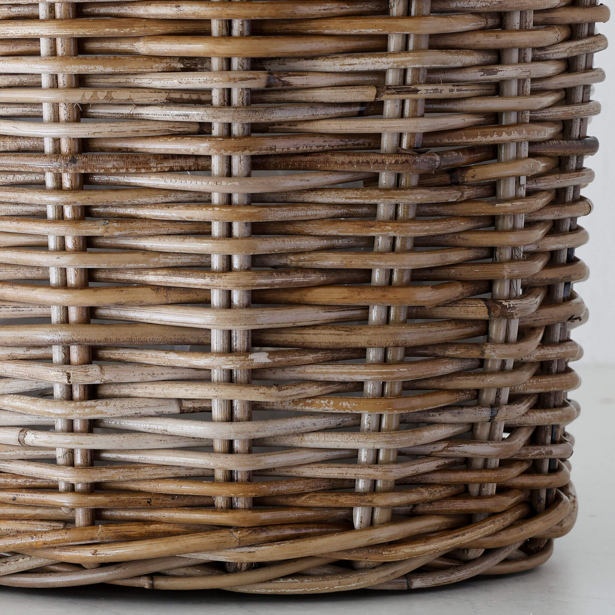 RIVIERE RATTAN ROUND POT WITH PLASTIC INNER LINER BUNDLE X2  |  LARGE + X-LARGE - Image 4