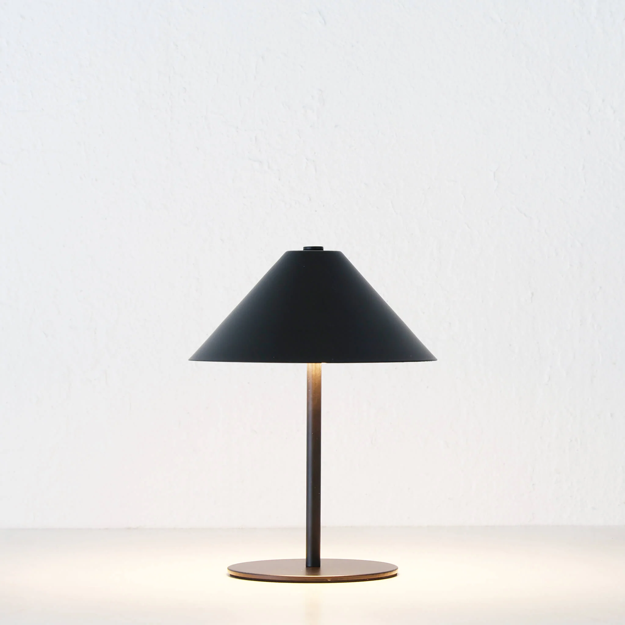 SAN CARLO LED RECHARGEABLE INDOOR/OUTDOOR LAMP  |  21CM  |  MATTE BLACK - Image 9