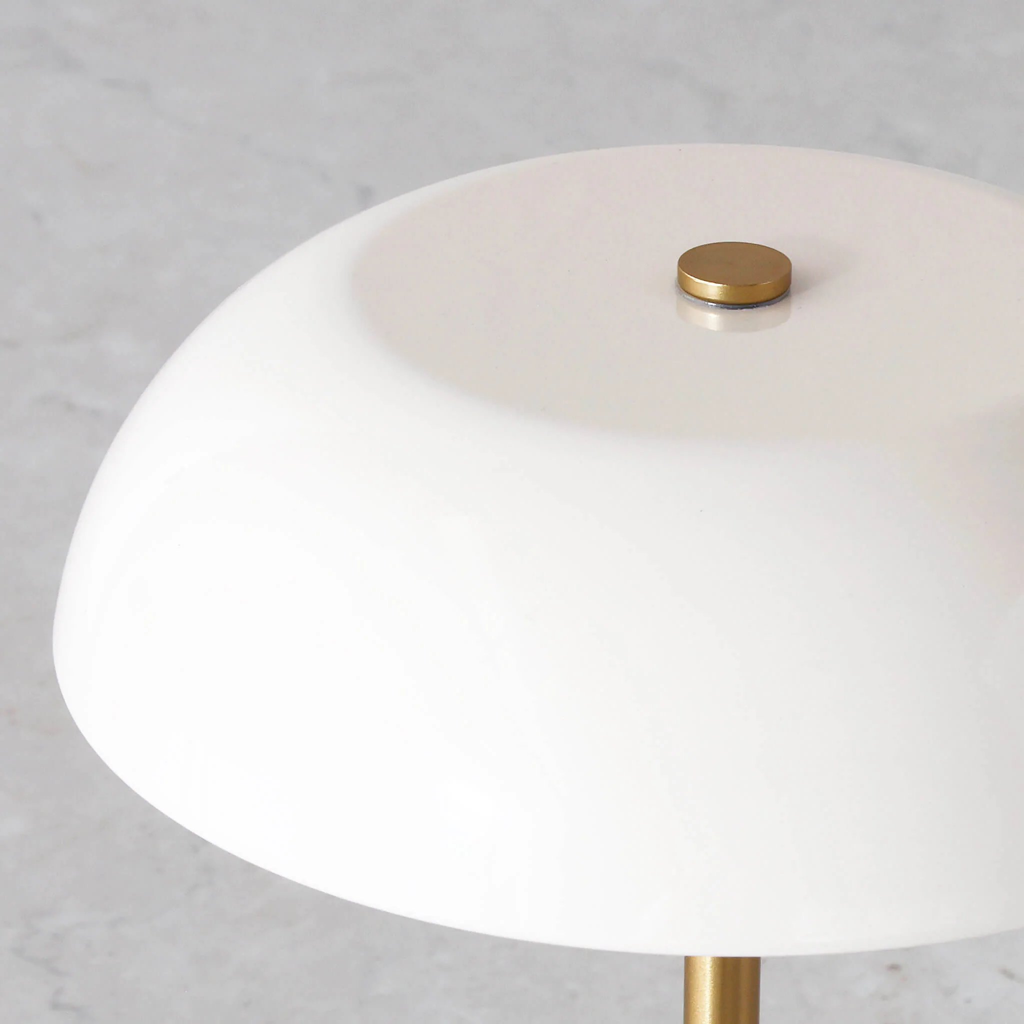 SAO MARTINHO DOME LED RECHARGEABLE INDOOR/OUTDOOR LAMP BUNDLE X2  |  21CM  |  OFF WHITE + ANTIQUE BRASS - Image 4