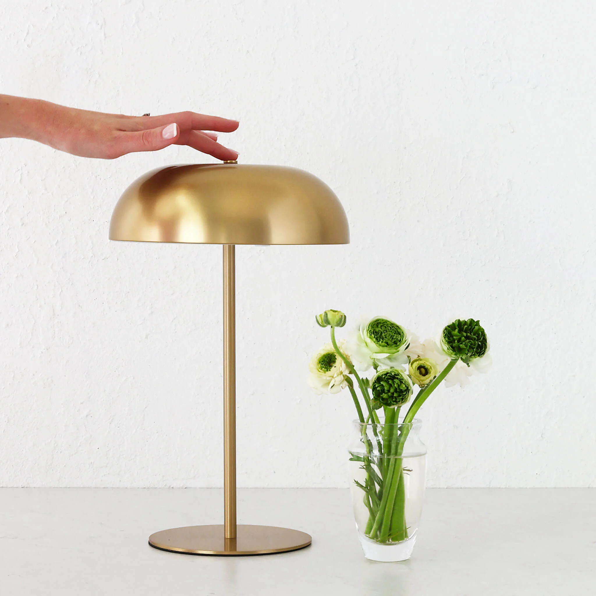 SAO MARTINHO DOME LED RECHARGEABLE INDOOR/OUTDOOR LAMP  |  35CM  |  ANTIQUE BRASS - Image 4