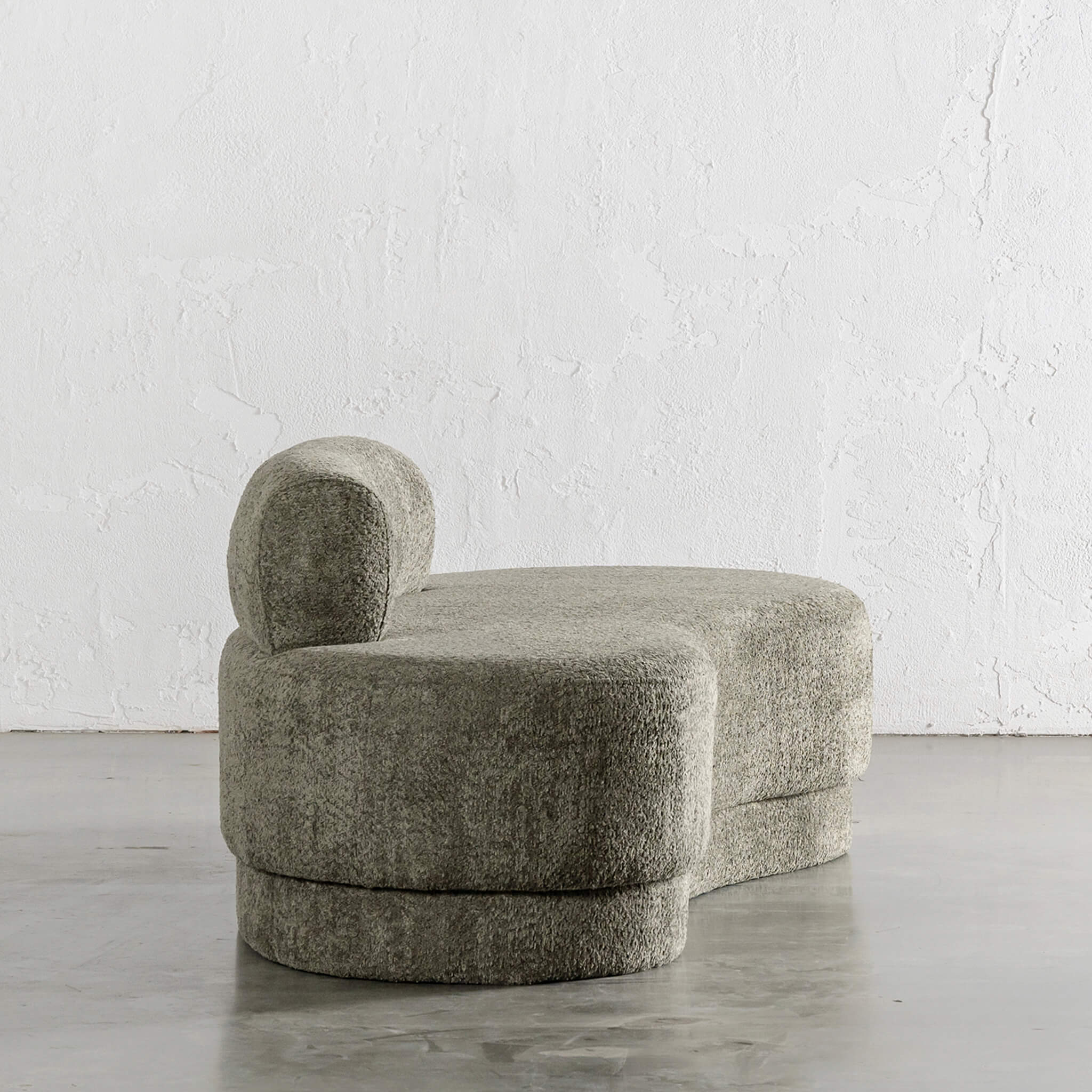SEVILLA CURVE DAYBED  |  MANGROVE LEAF BOUCLE - Image 3