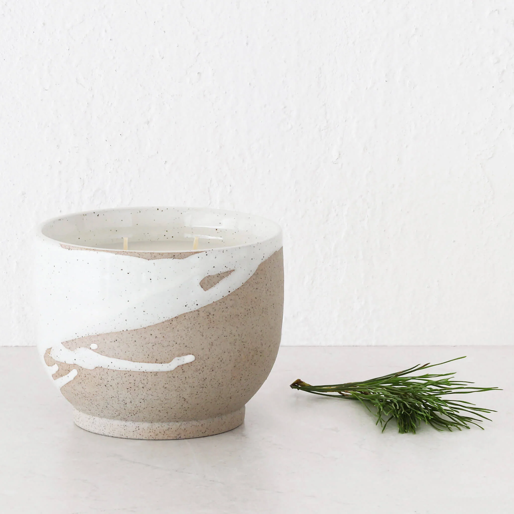 STUDIO MCKENNA | LUNARA SCENTED 600G CANDLE | WANDERLUST - Image 5
