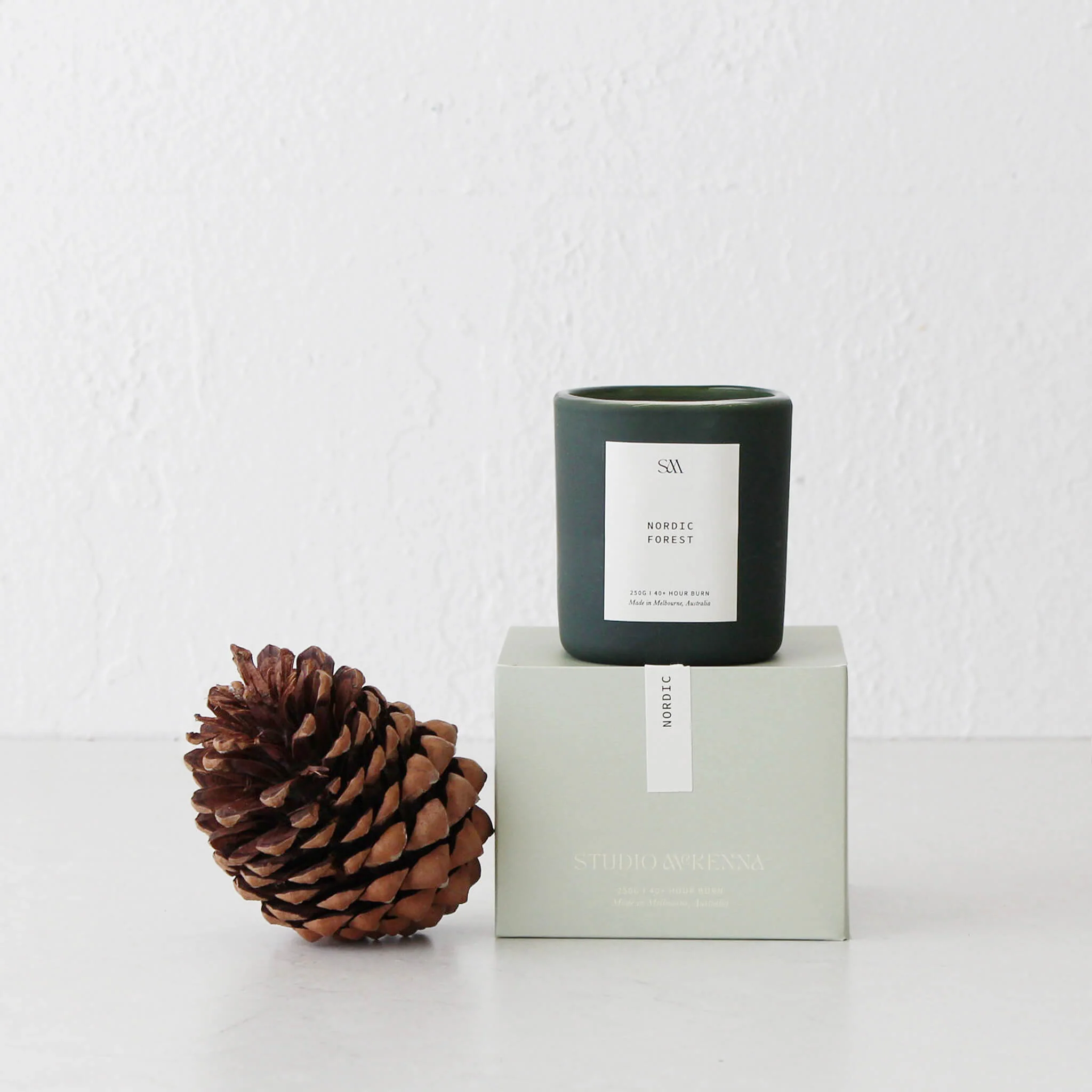STUDIO MCKENNA | SIGNATURE SCENTED 250G CANDLE | NORDIC FOREST