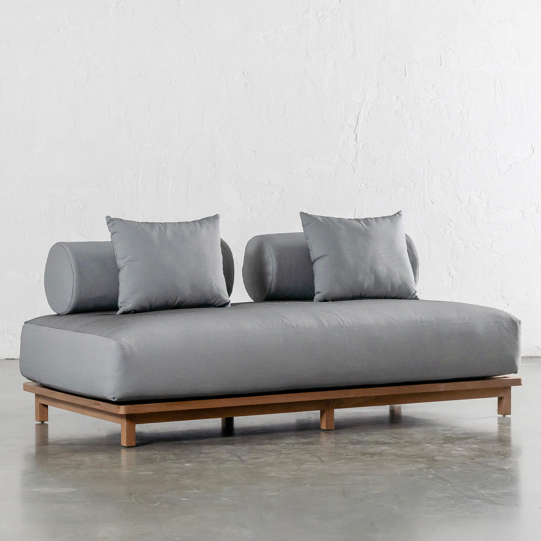 VALLE GRANDE OUTDOOR 2 SEATER SOFA + ARMCHAIR BUNDLE  |  URBANE GREY + TEAK - Image 3
