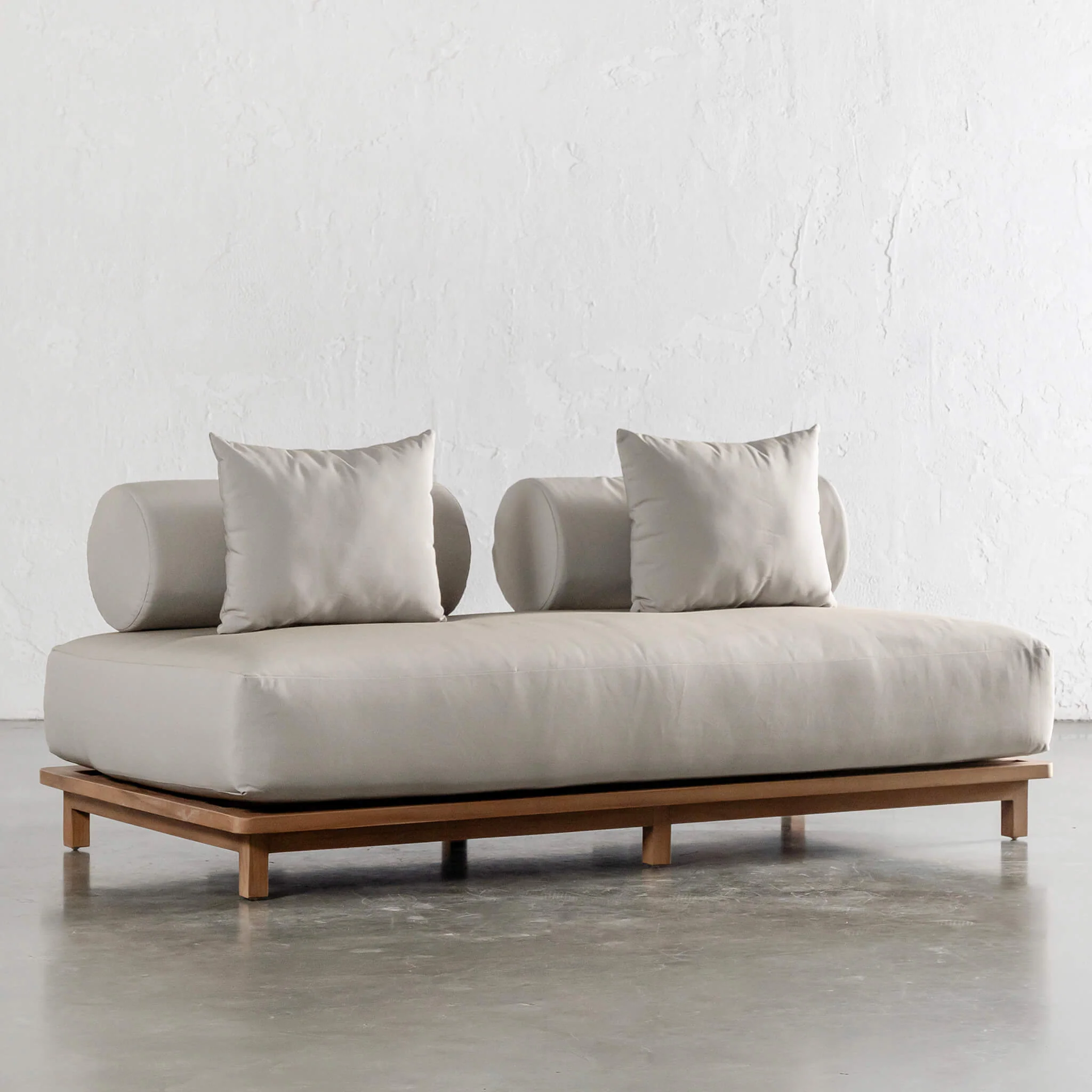 VALLE GRANDE OUTDOOR 2 SEATER SOFA  |  TRAVERTINE FOG + TEAK - Image 3