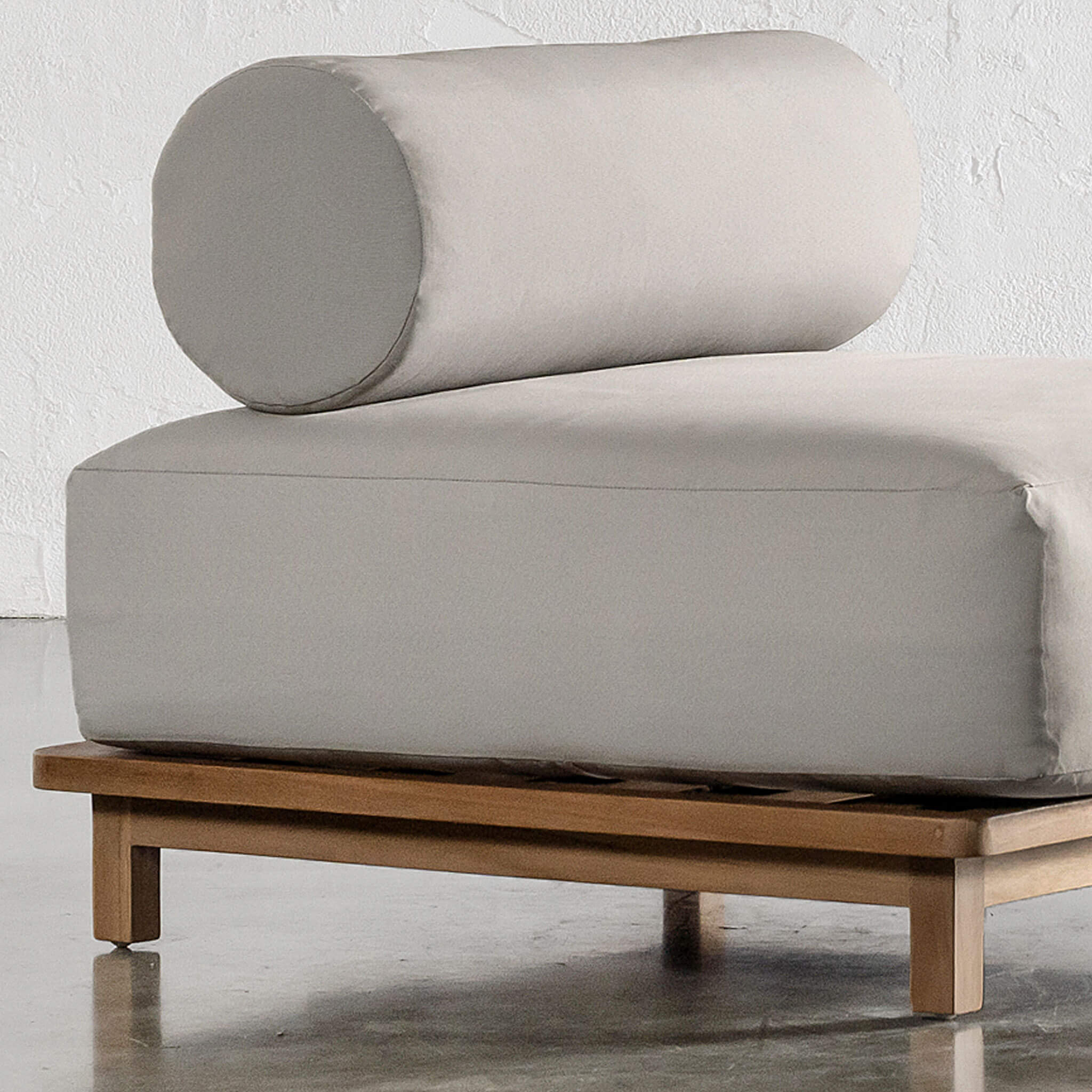 VALLE GRANDE OUTDOOR 2 SEATER SOFA  |  TRAVERTINE FOG + TEAK - Image 11