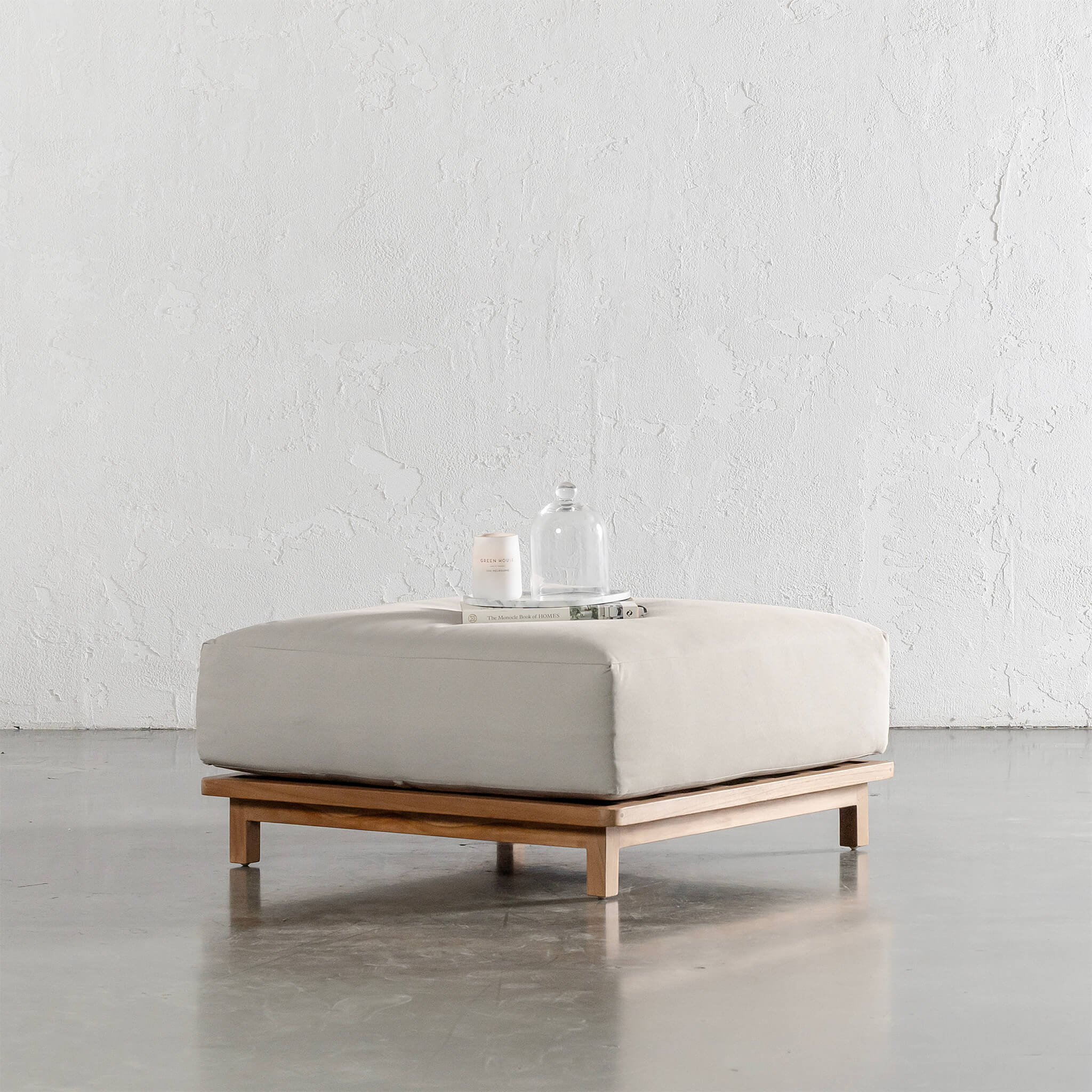 VALLE GRANDE OUTDOOR OTTOMAN | TRAVERTINE FOG + TEAK