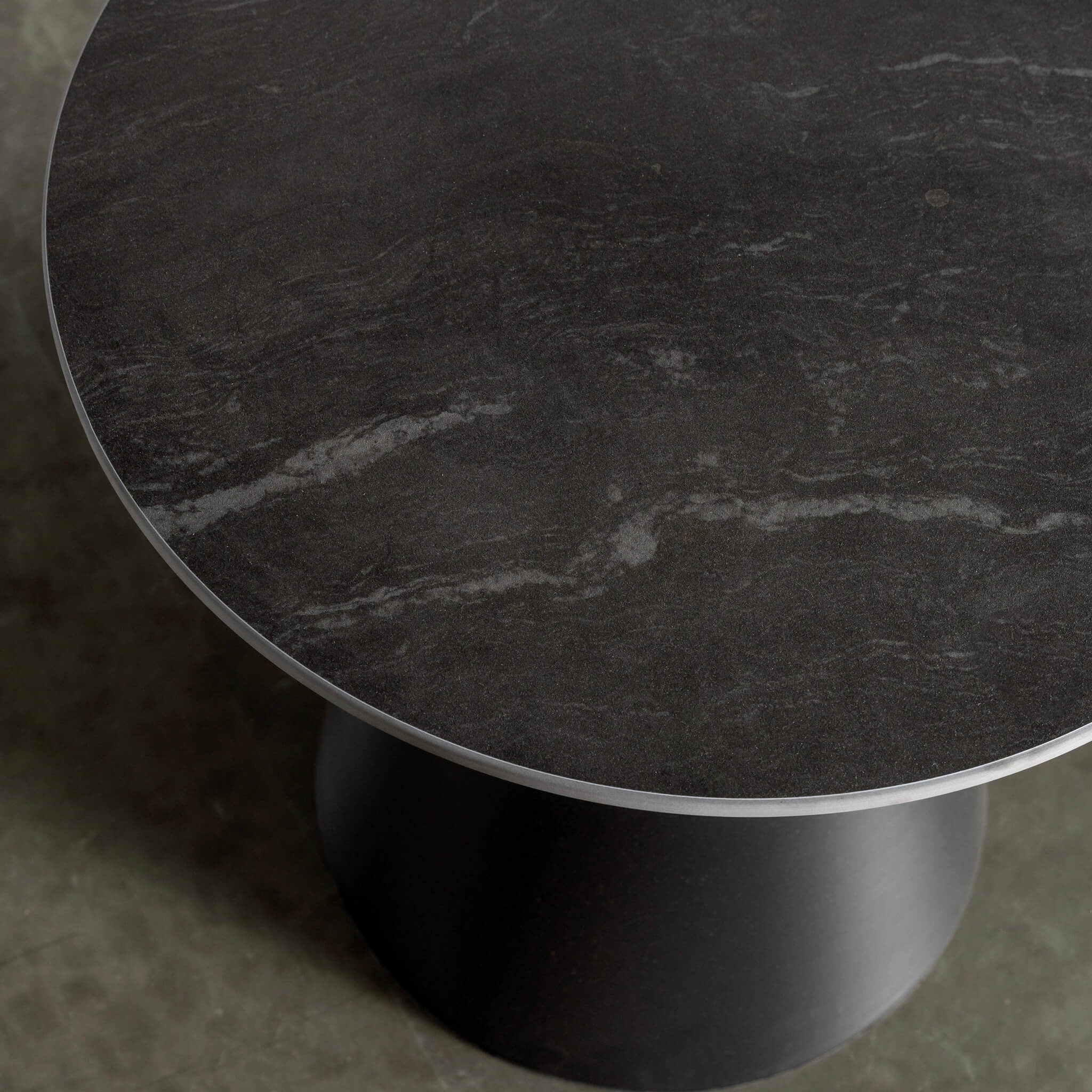 VENARIA CERAMICA OCCASIONAL TABLES | SET OF 2 | BLACK NOIR + LIQUORICE DOLOMITE - Image 4